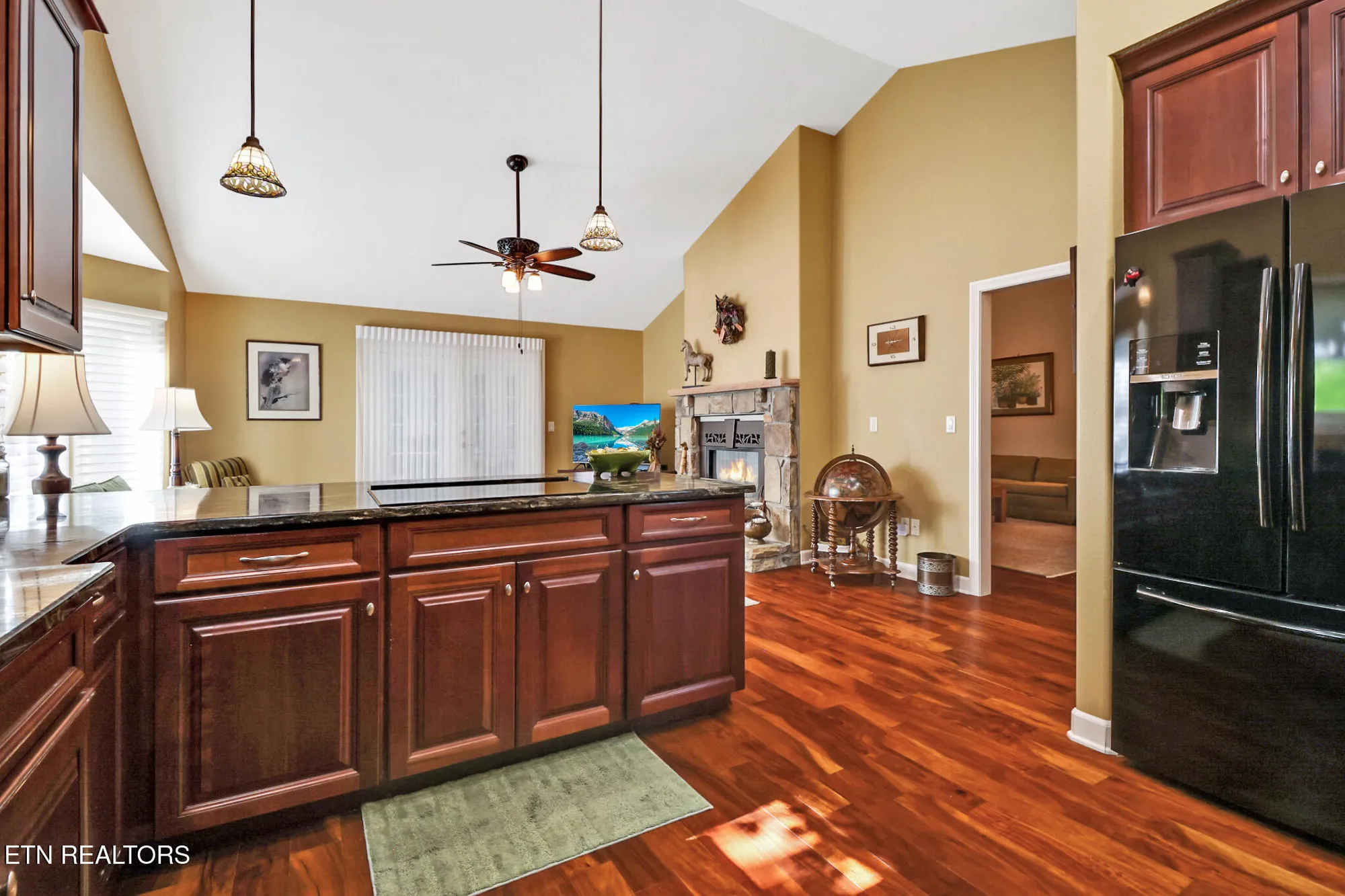 Property Slideshow image 20 of 48 | 104 hickory ridge ln, Crossville, TN, 38558