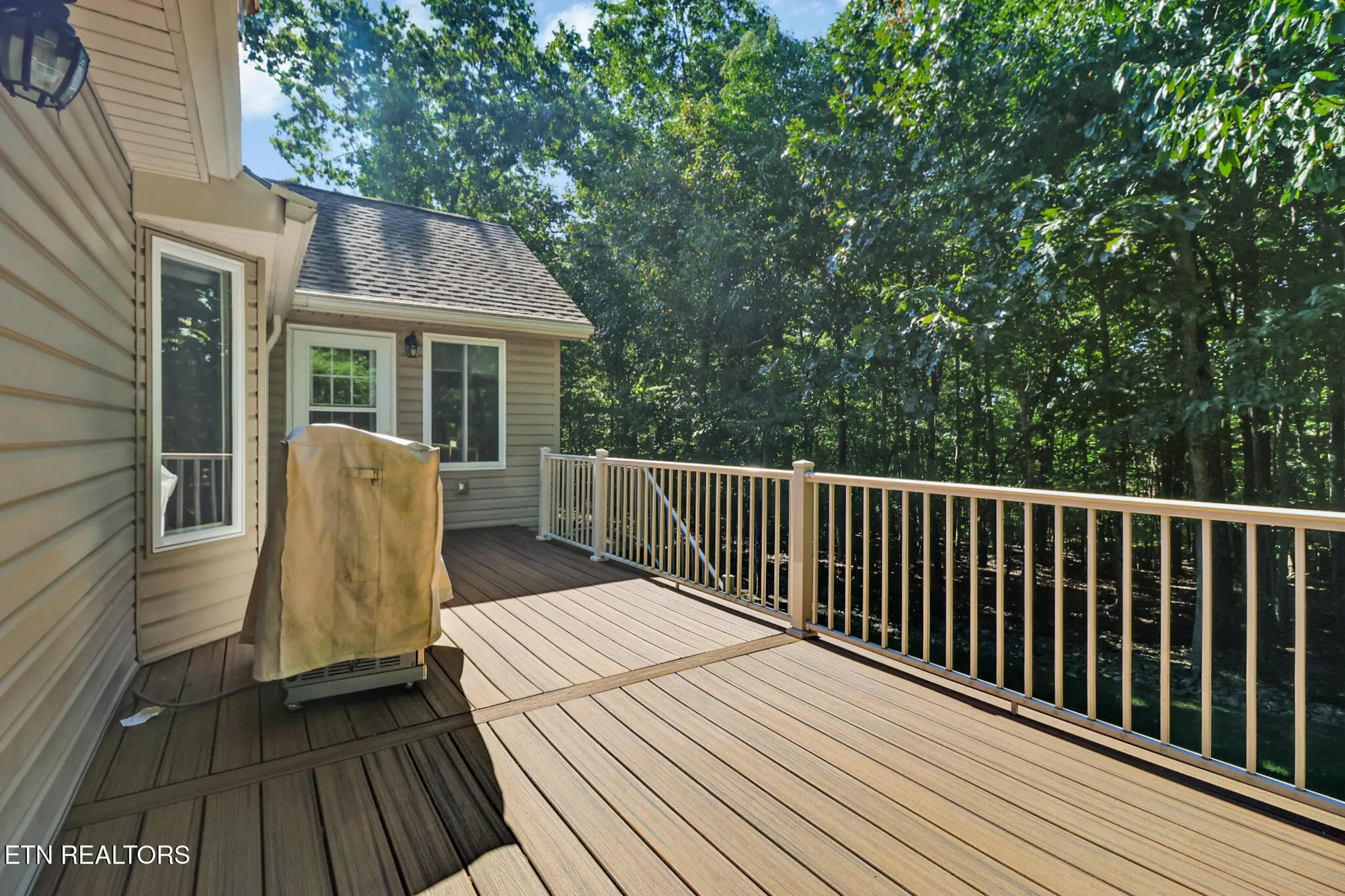 Property Slideshow image 40 of 48 | 104 hickory ridge ln, Crossville, TN, 38558