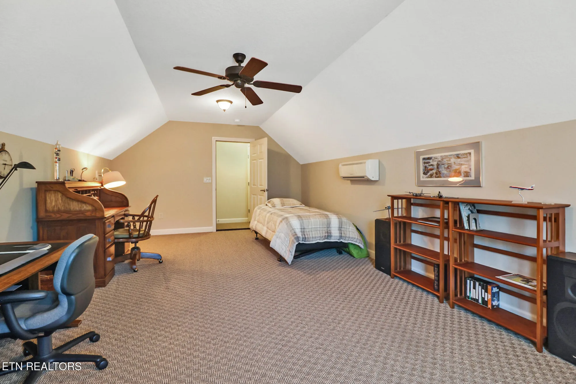 Property Slideshow image 39 of 48 | 104 hickory ridge ln, Crossville, TN, 38558