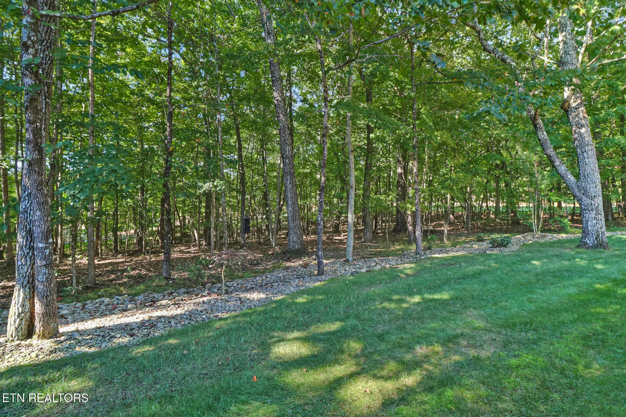 Property Slideshow image 44 of 48 | 104 hickory ridge ln, Crossville, TN, 38558