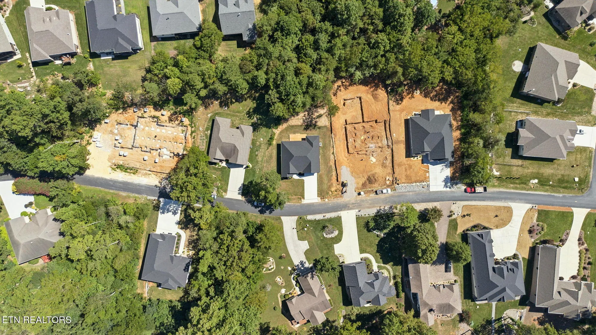 Property Slideshow image 32 of 38 | 121 inagehi way, Loudon, TN, 37774