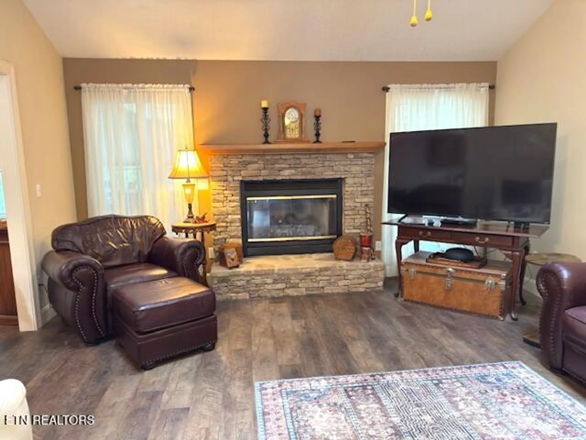 Property Slideshow image 5 of 38 | 21 rolling green ct, Crossville, TN, 38558