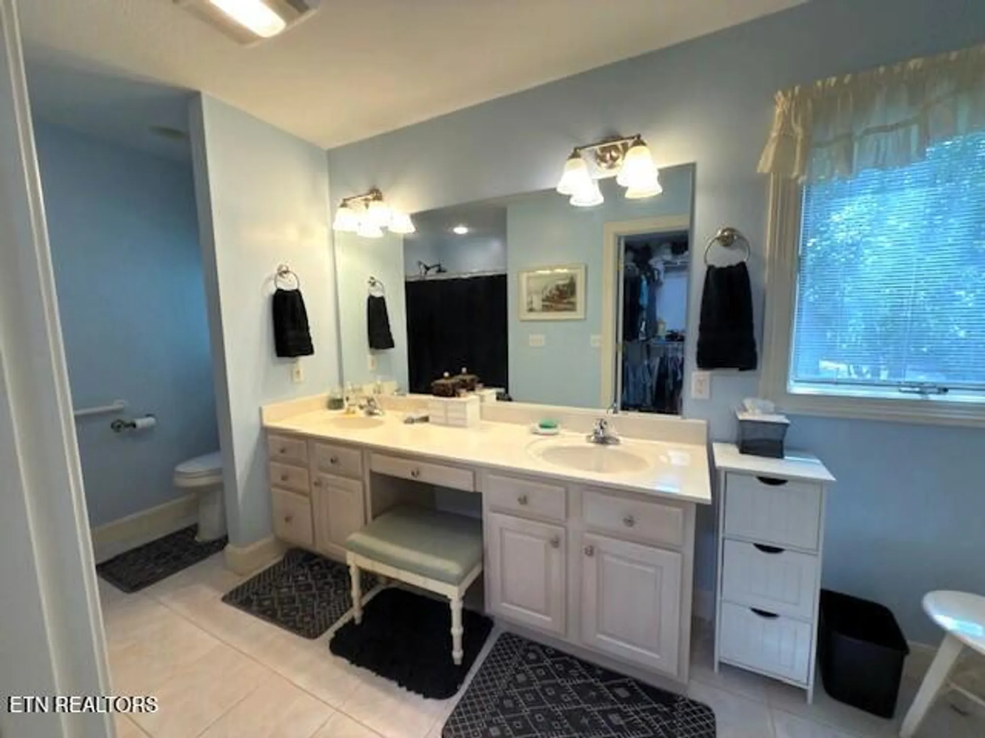 Property Slideshow image 26 of 38 | 21 rolling green ct, Crossville, TN, 38558