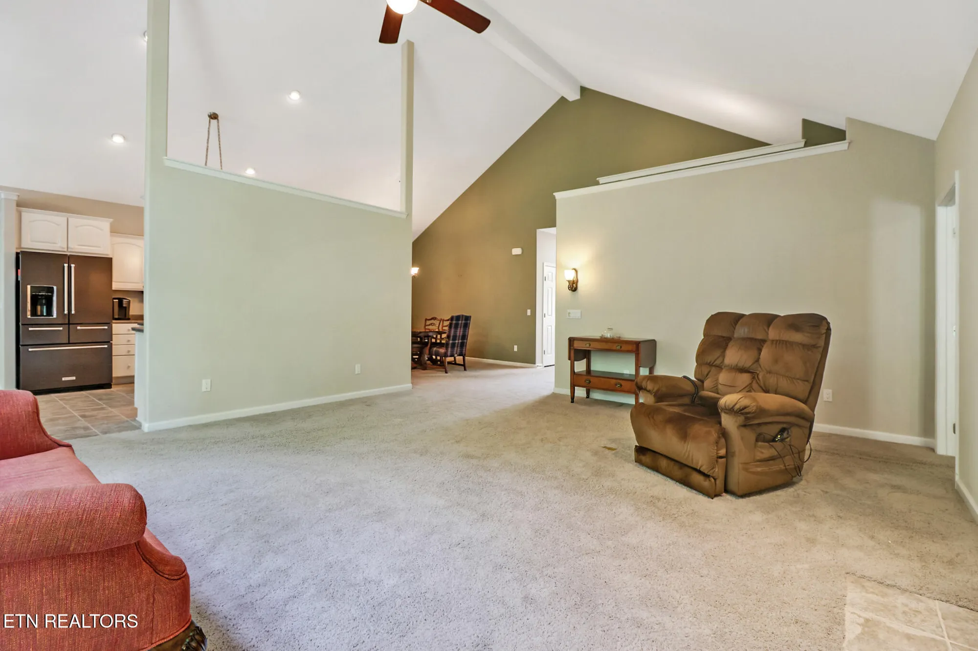 Property Slideshow image 8 of 53 | 123 lafayette pt apt 1, Crossville, TN, 38558