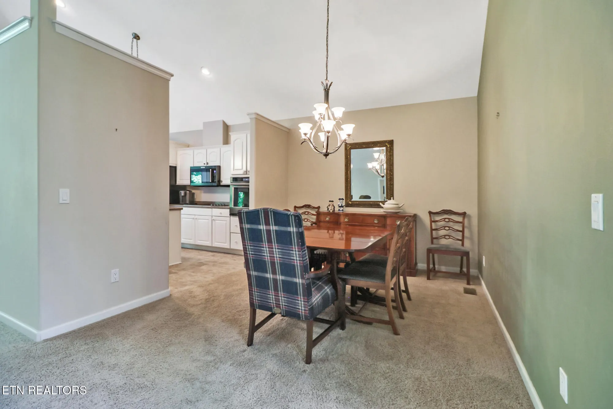 Property Slideshow image 18 of 53 | 123 lafayette pt apt 1, Crossville, TN, 38558