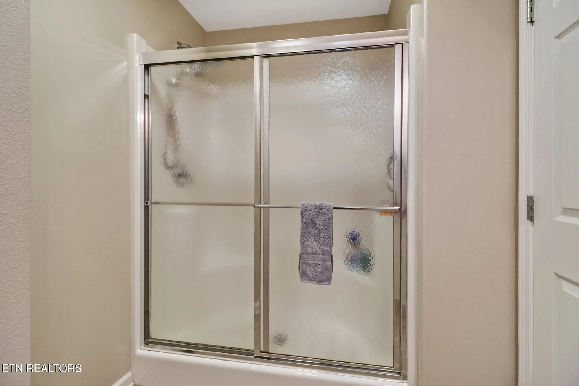 Property Slideshow image 32 of 53 | 123 lafayette pt apt 1, Crossville, TN, 38558