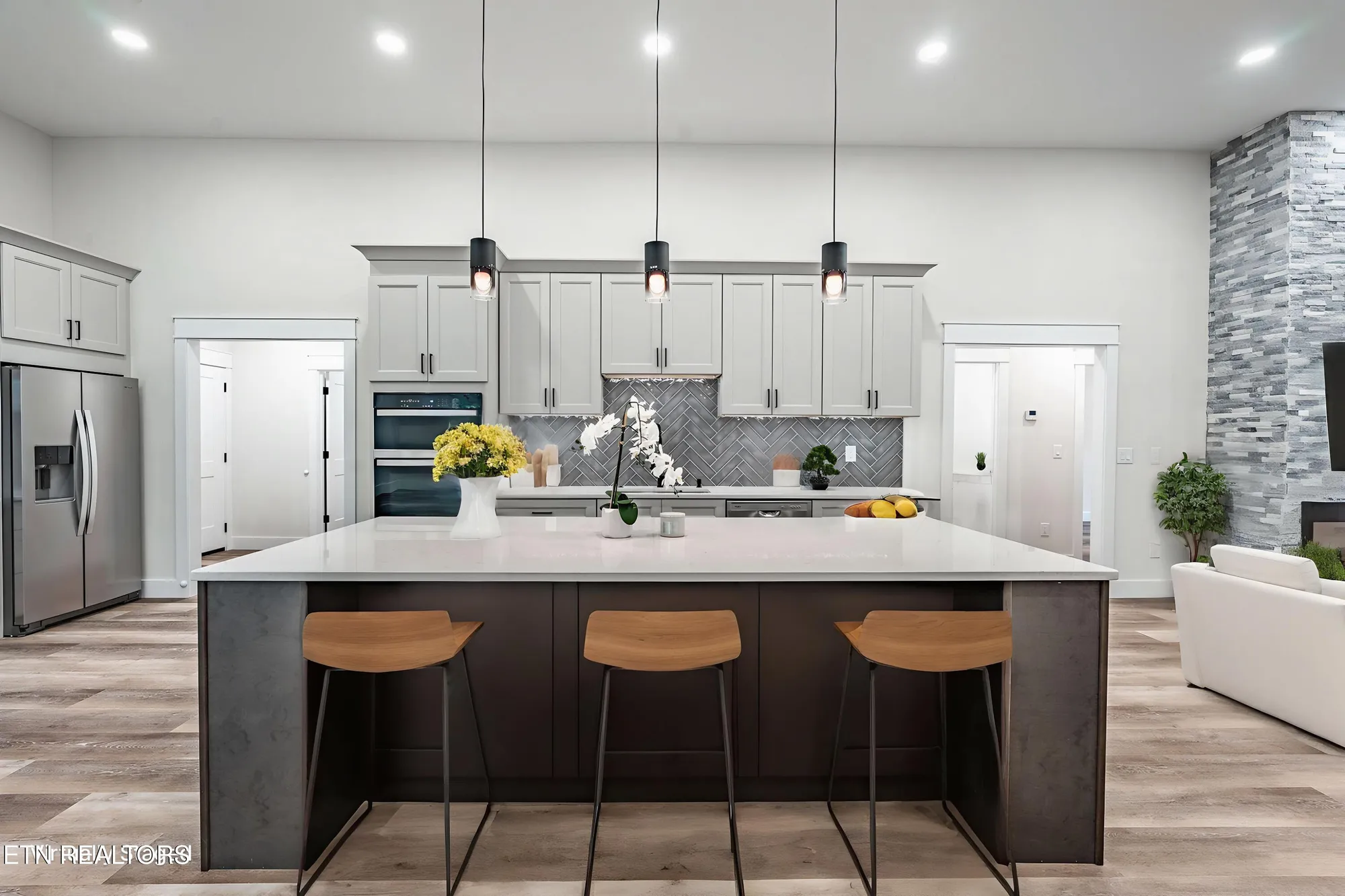 Property Slideshow image 14 of 60 | 222 oostanali way, Loudon, TN, 37774