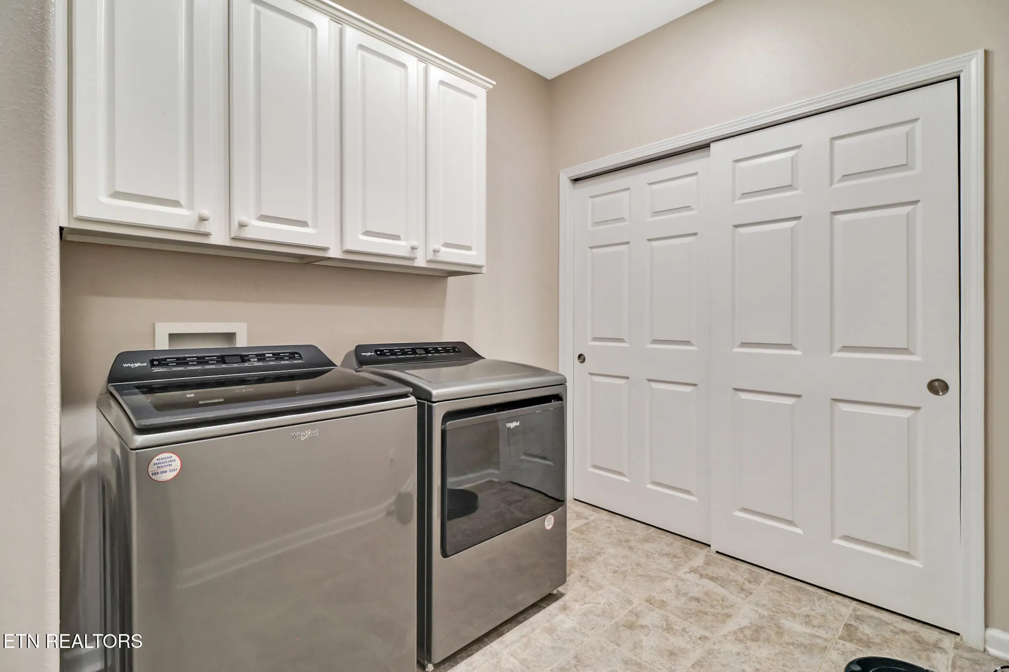 Property Slideshow image 34 of 53 | 123 lafayette pt apt 1, Crossville, TN, 38558