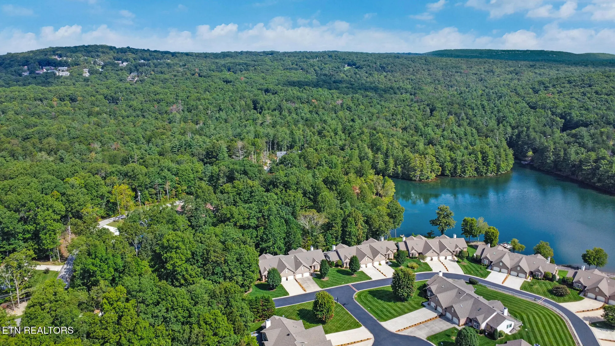 Property Slideshow image 44 of 53 | 123 lafayette pt apt 1, Crossville, TN, 38558