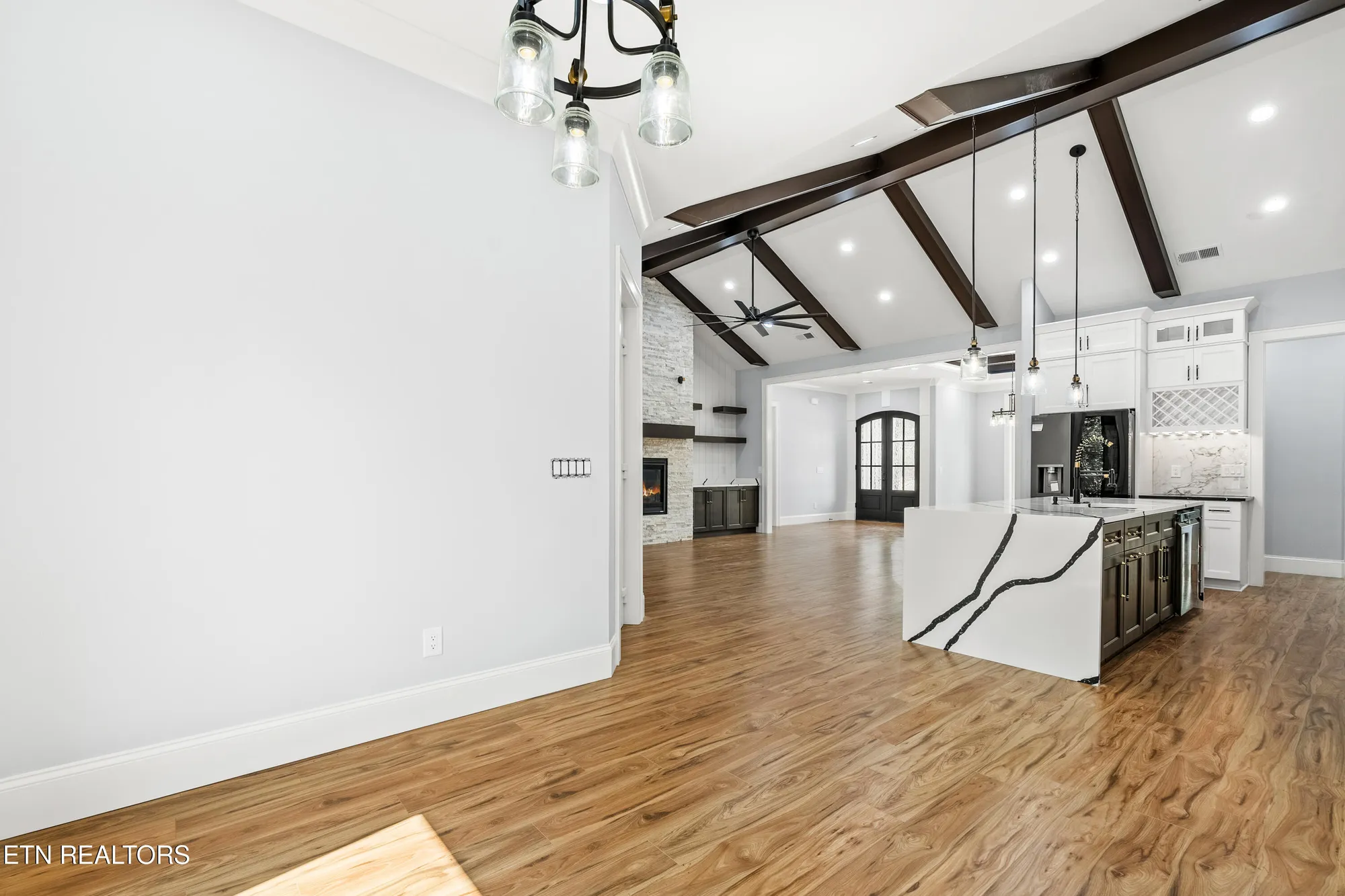 Property Slideshow image 20 of 52 | 222 yona way, Loudon, TN, 37774
