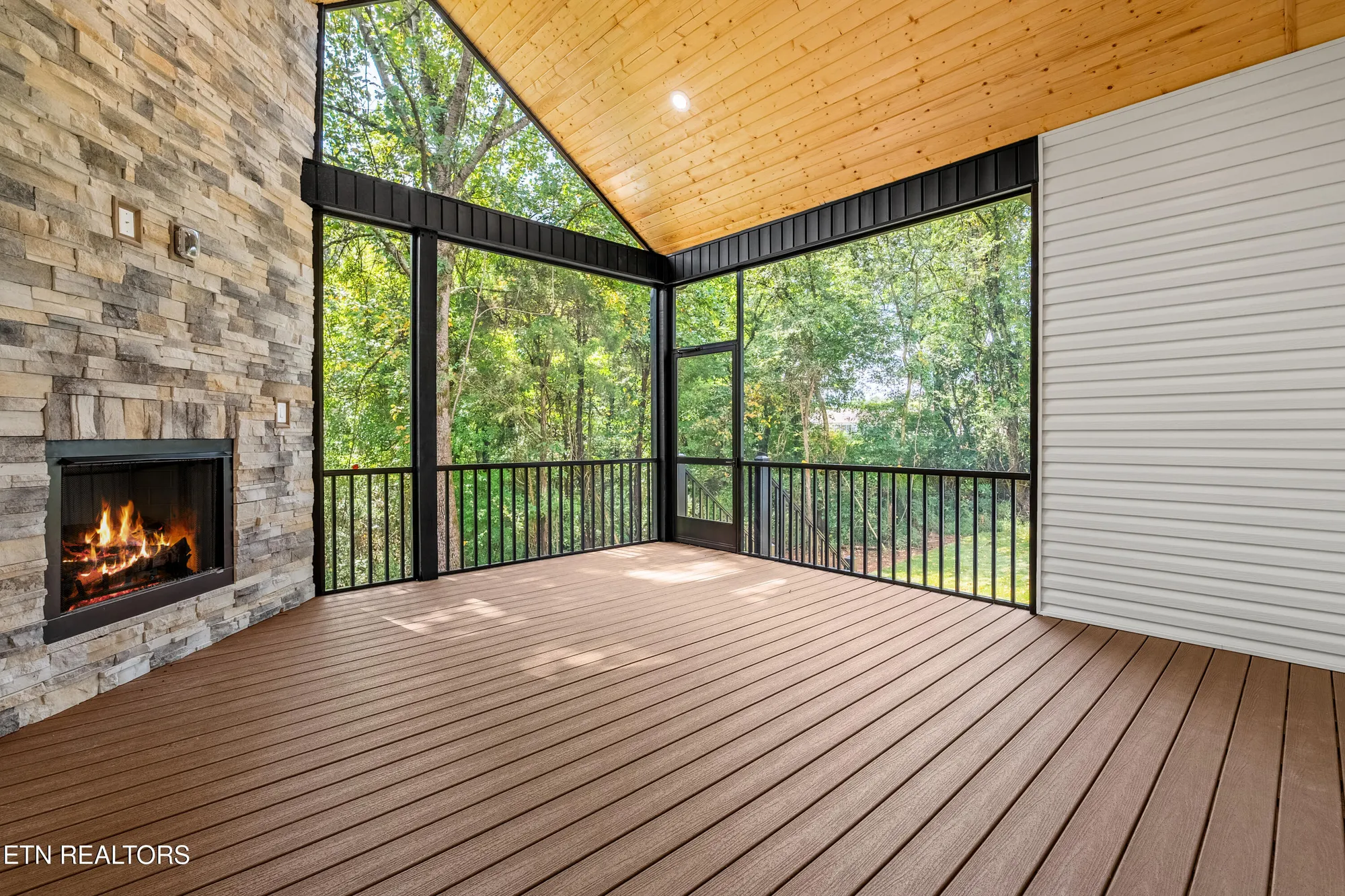Property Slideshow image 47 of 52 | 222 yona way, Loudon, TN, 37774