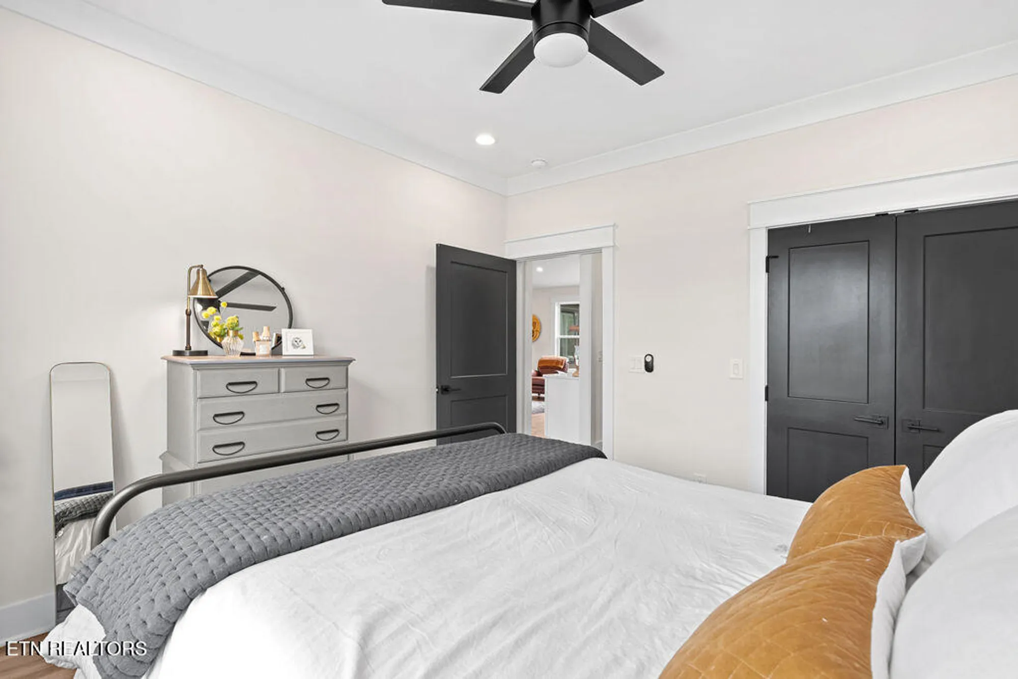 Property Slideshow image 27 of 44 | 213 nuhya trce, Loudon, TN, 37774