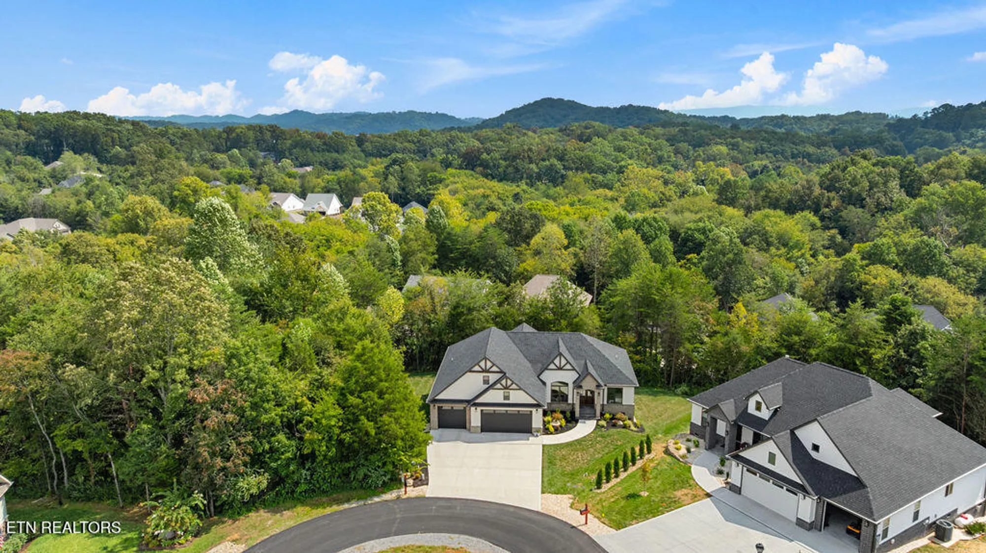 Property Slideshow image 36 of 44 | 213 nuhya trce, Loudon, TN, 37774