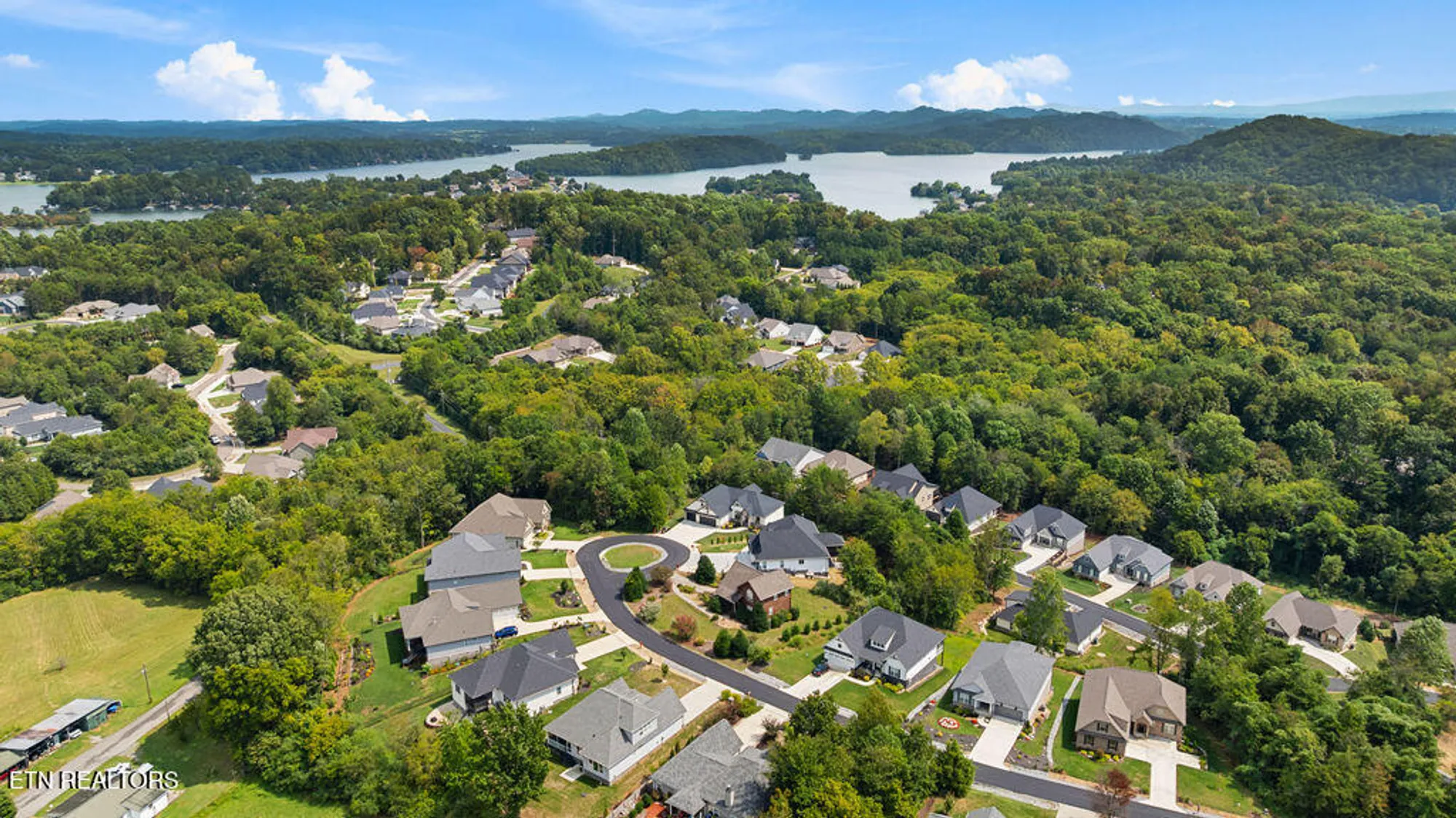 Property Slideshow image 41 of 44 | 213 nuhya trce, Loudon, TN, 37774