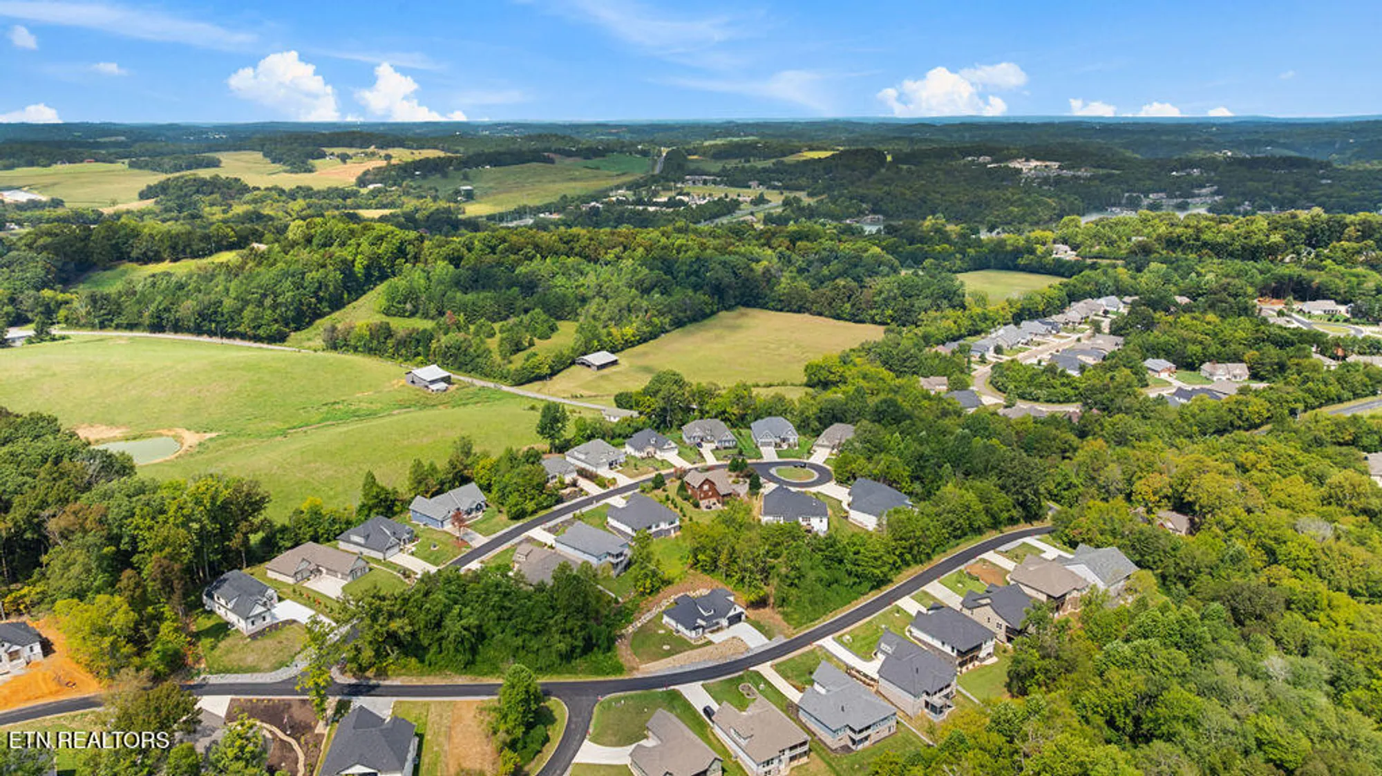 Property Slideshow image 43 of 44 | 213 nuhya trce, Loudon, TN, 37774