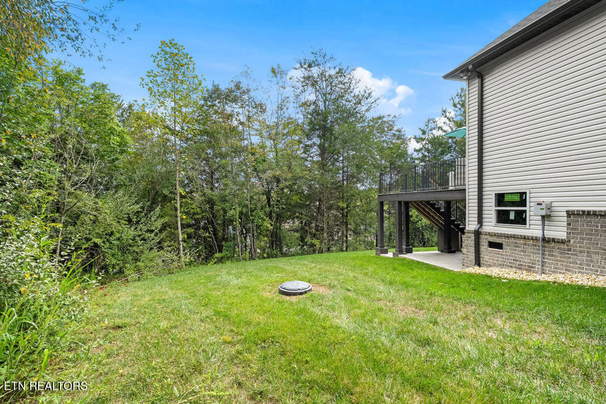 Property Slideshow image 33 of 44 | 213 nuhya trce, Loudon, TN, 37774