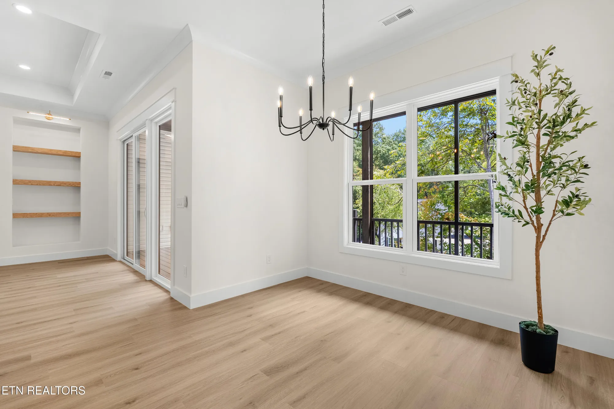 Property Slideshow image 20 of 46 | 118 nuhya way, Loudon, TN, 37774