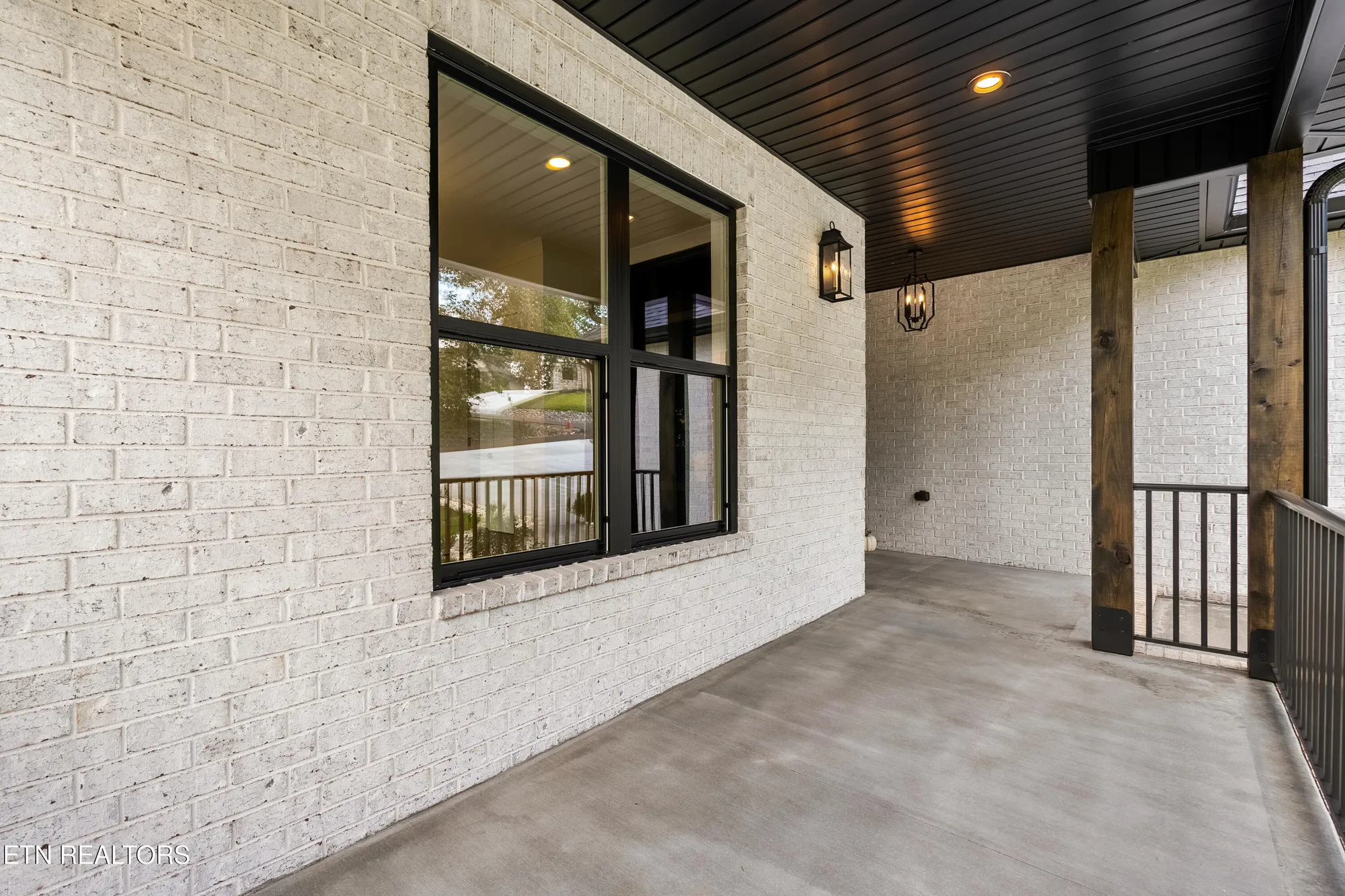 Property Slideshow image 4 of 46 | 118 nuhya way, Loudon, TN, 37774