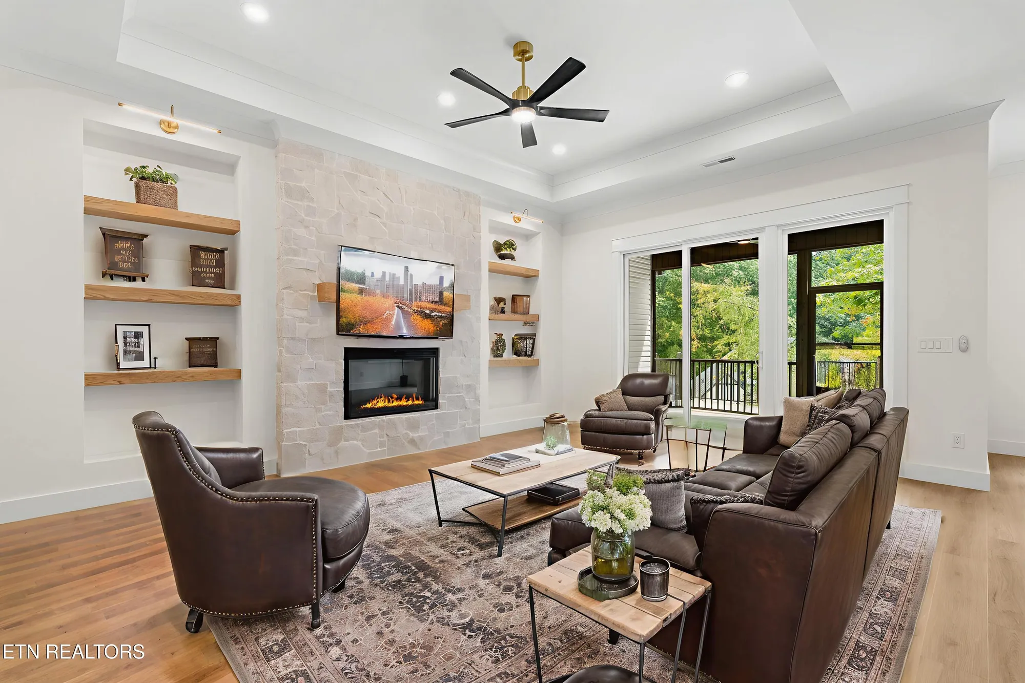 Property Slideshow image 12 of 46 | 118 nuhya way, Loudon, TN, 37774