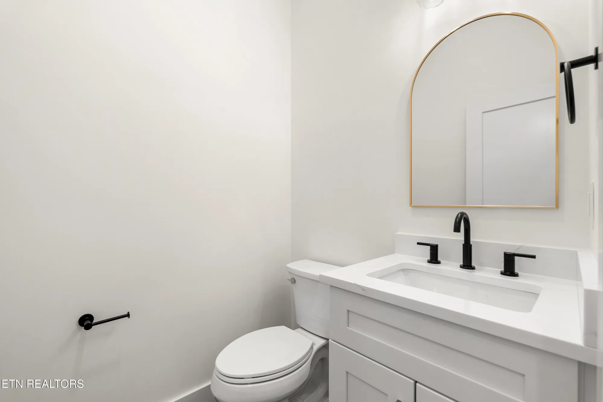 Property Slideshow image 31 of 46 | 118 nuhya way, Loudon, TN, 37774