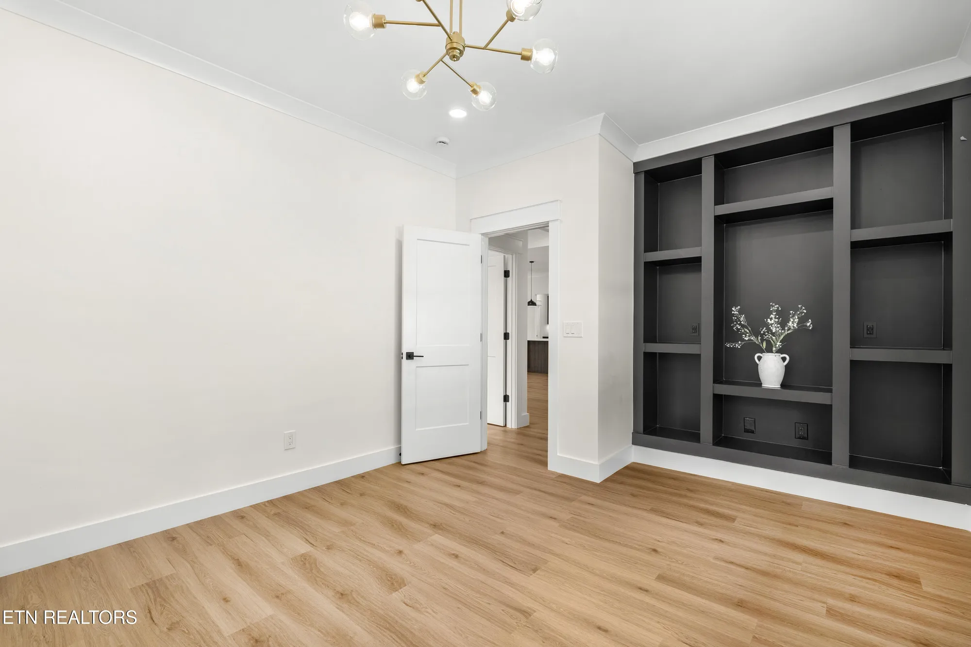Property Slideshow image 30 of 46 | 118 nuhya way, Loudon, TN, 37774