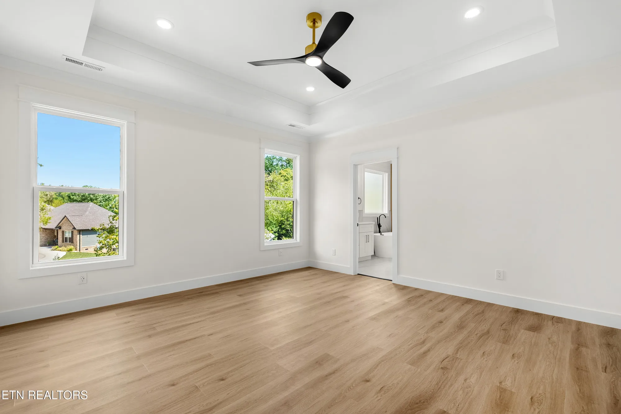 Property Slideshow image 24 of 46 | 118 nuhya way, Loudon, TN, 37774