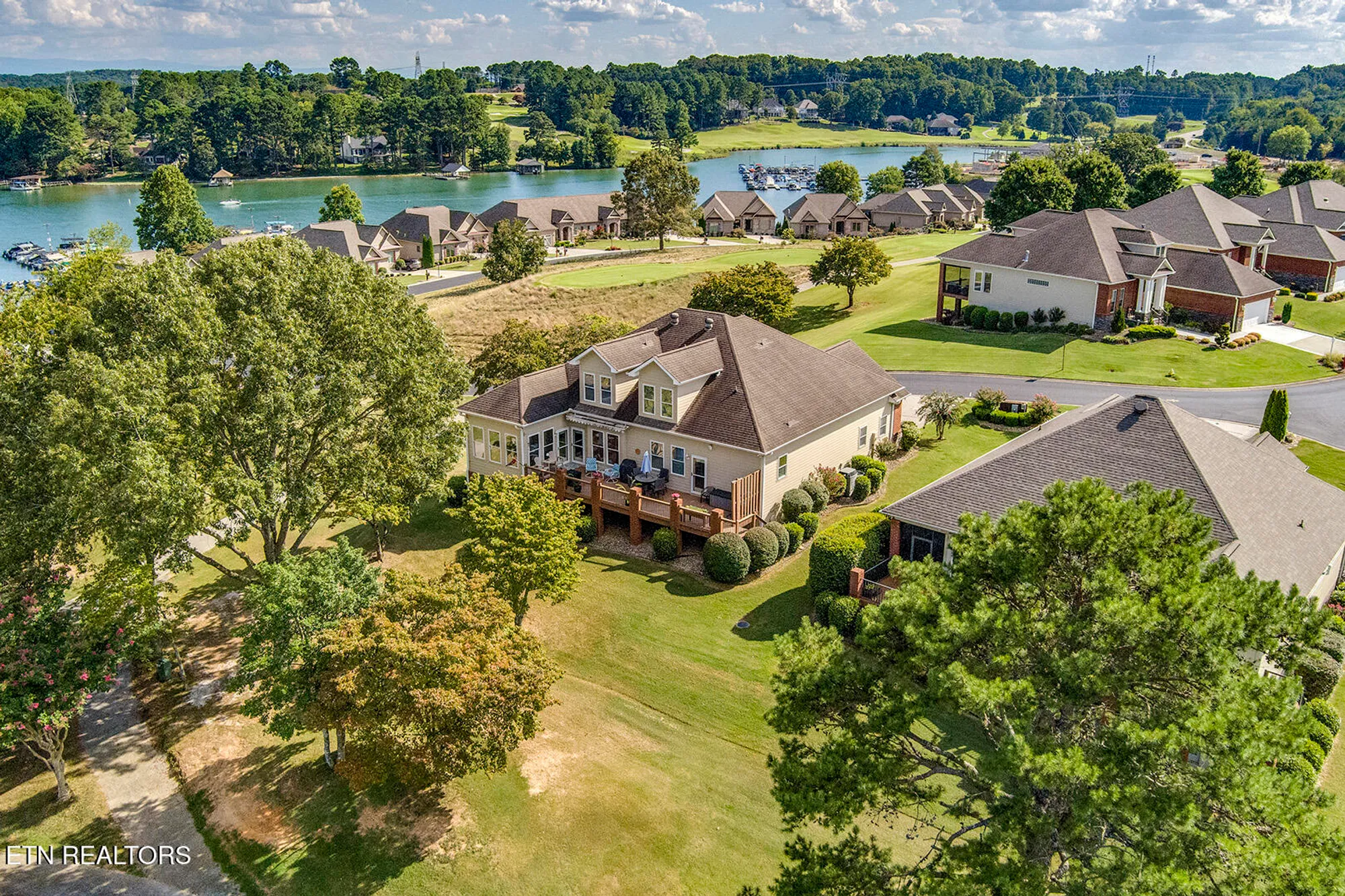 Property Slideshow image 53 of 62 | 117 canaly ln, Loudon, TN, 37774