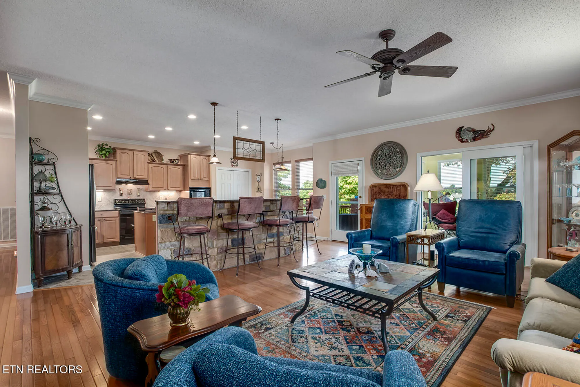 Property Slideshow image 16 of 62 | 117 canaly ln, Loudon, TN, 37774