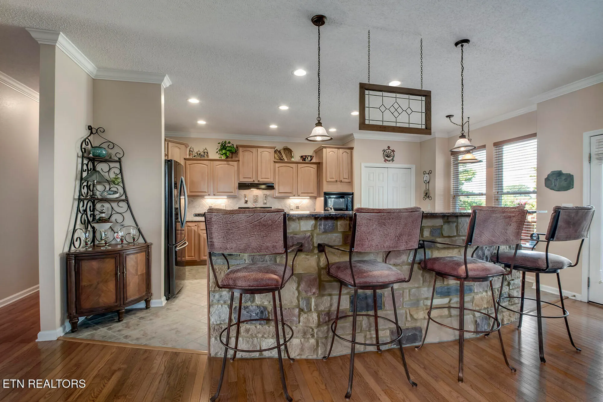 Property Slideshow image 17 of 62 | 117 canaly ln, Loudon, TN, 37774