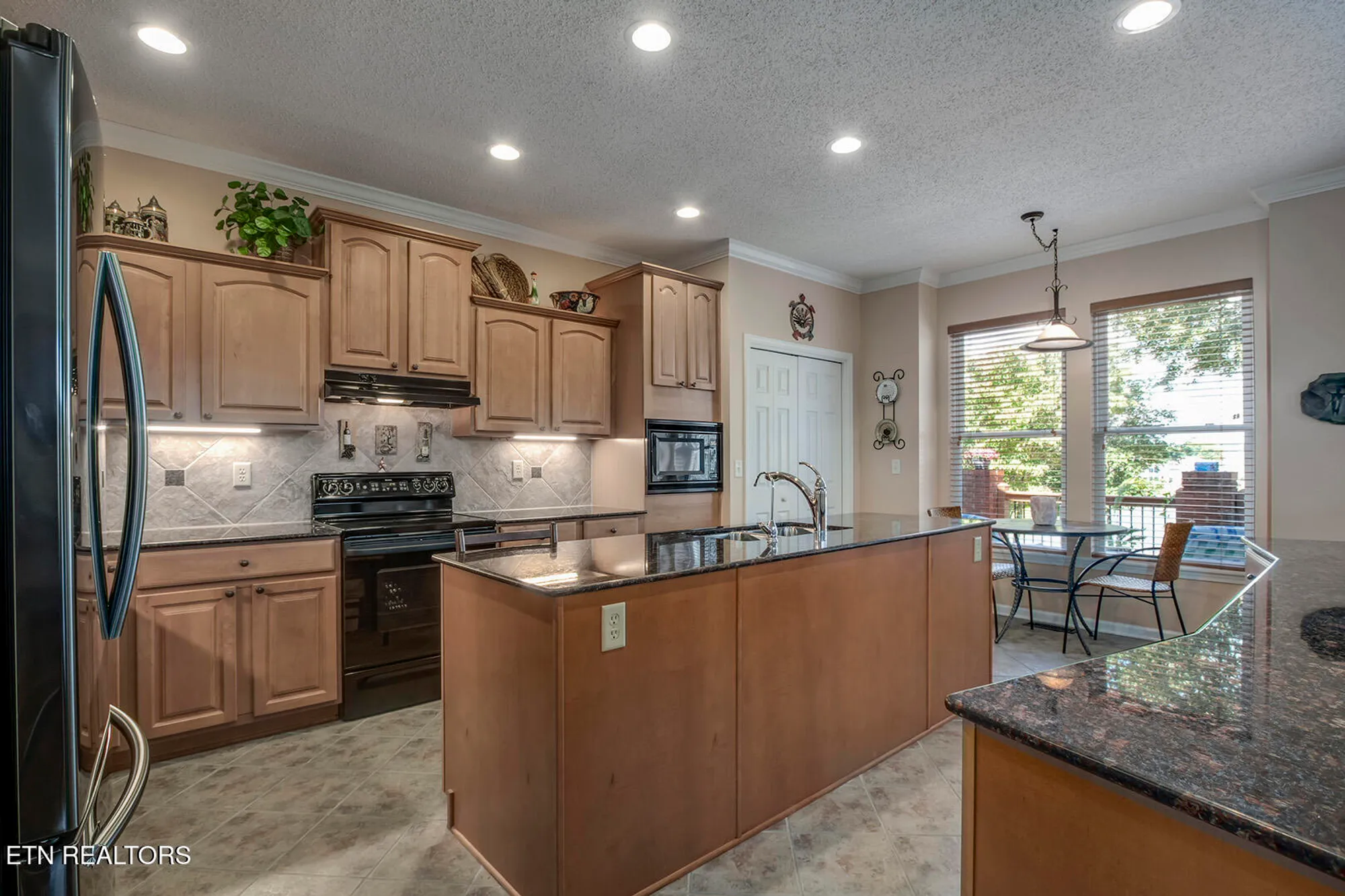 Property Slideshow image 19 of 62 | 117 canaly ln, Loudon, TN, 37774