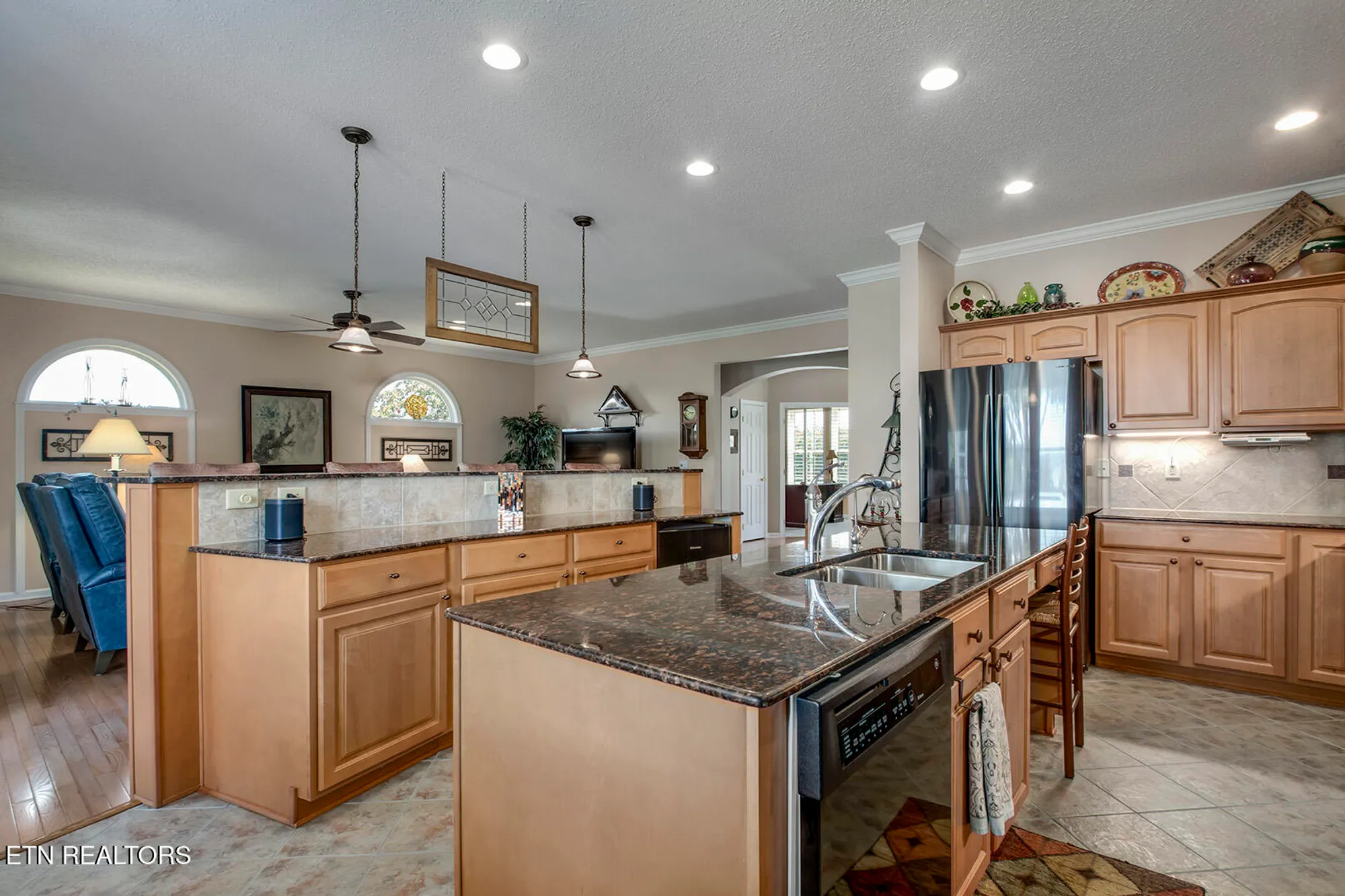 Property Slideshow image 21 of 62 | 117 canaly ln, Loudon, TN, 37774