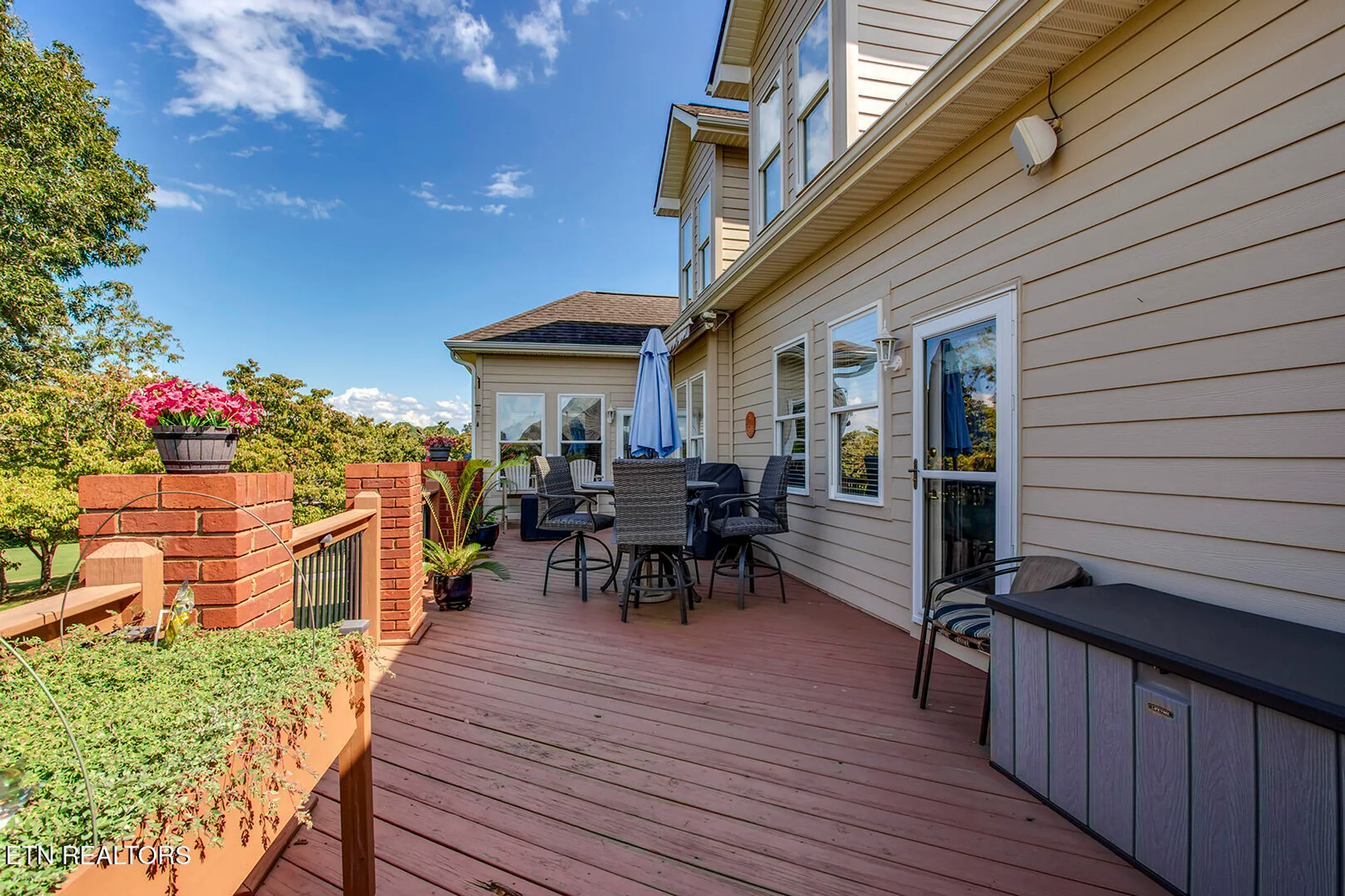 Property Slideshow image 30 of 62 | 117 canaly ln, Loudon, TN, 37774