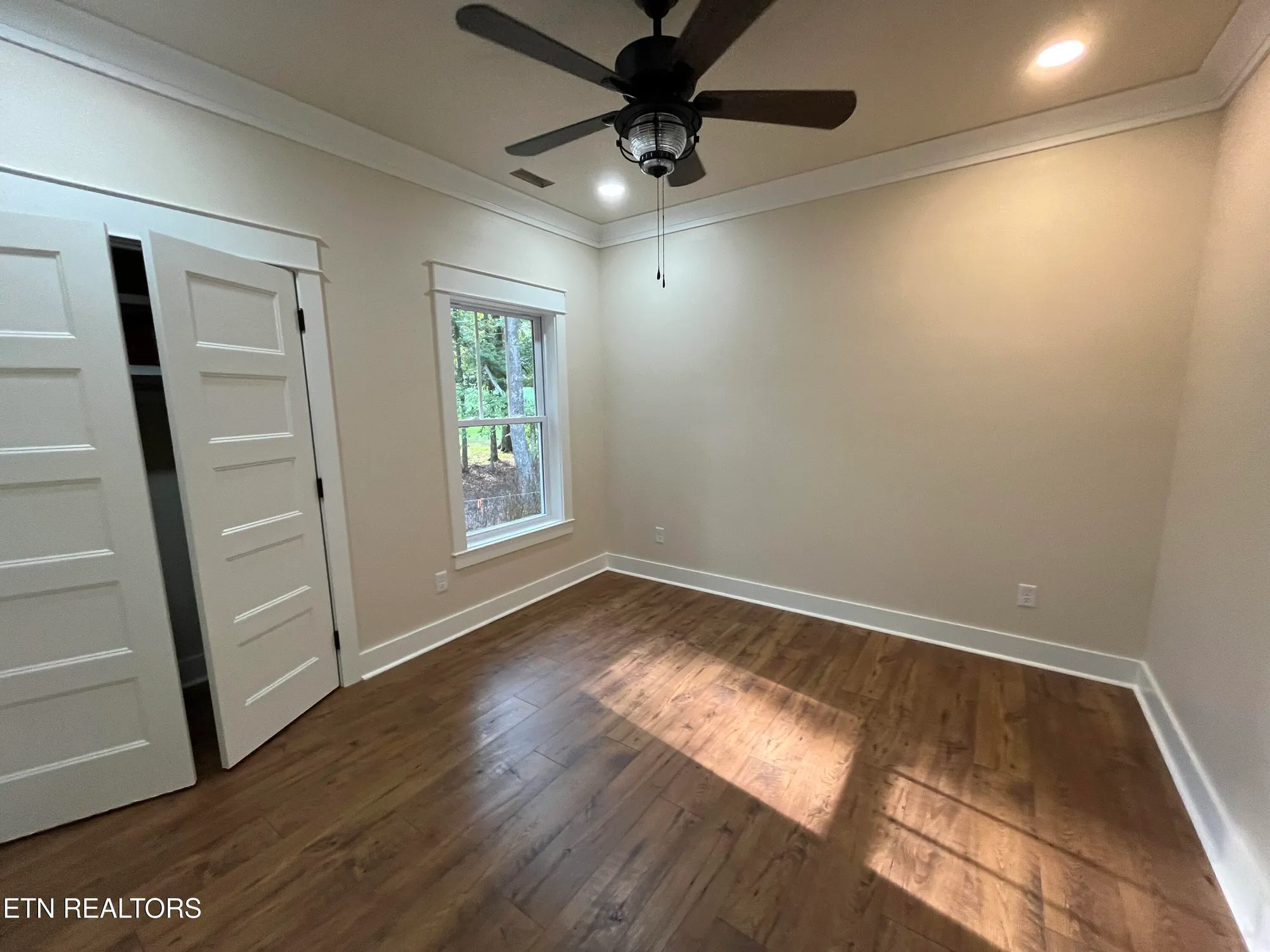 Property Slideshow image 23 of 24 | 414 beachwood dr, Crossville, TN, 38558