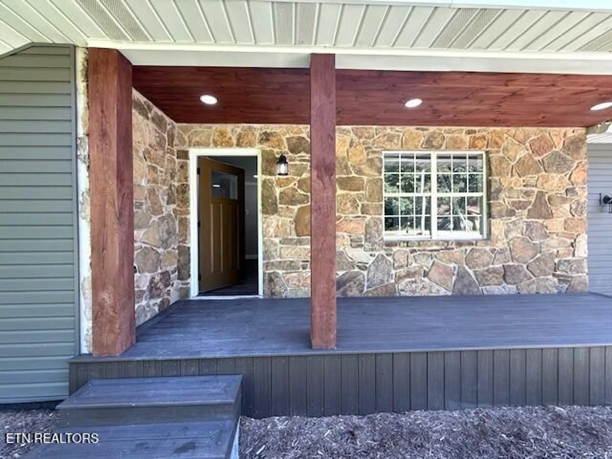 Property Slideshow image 2 of 31 | 506 snead dr, Crossville, TN, 38558