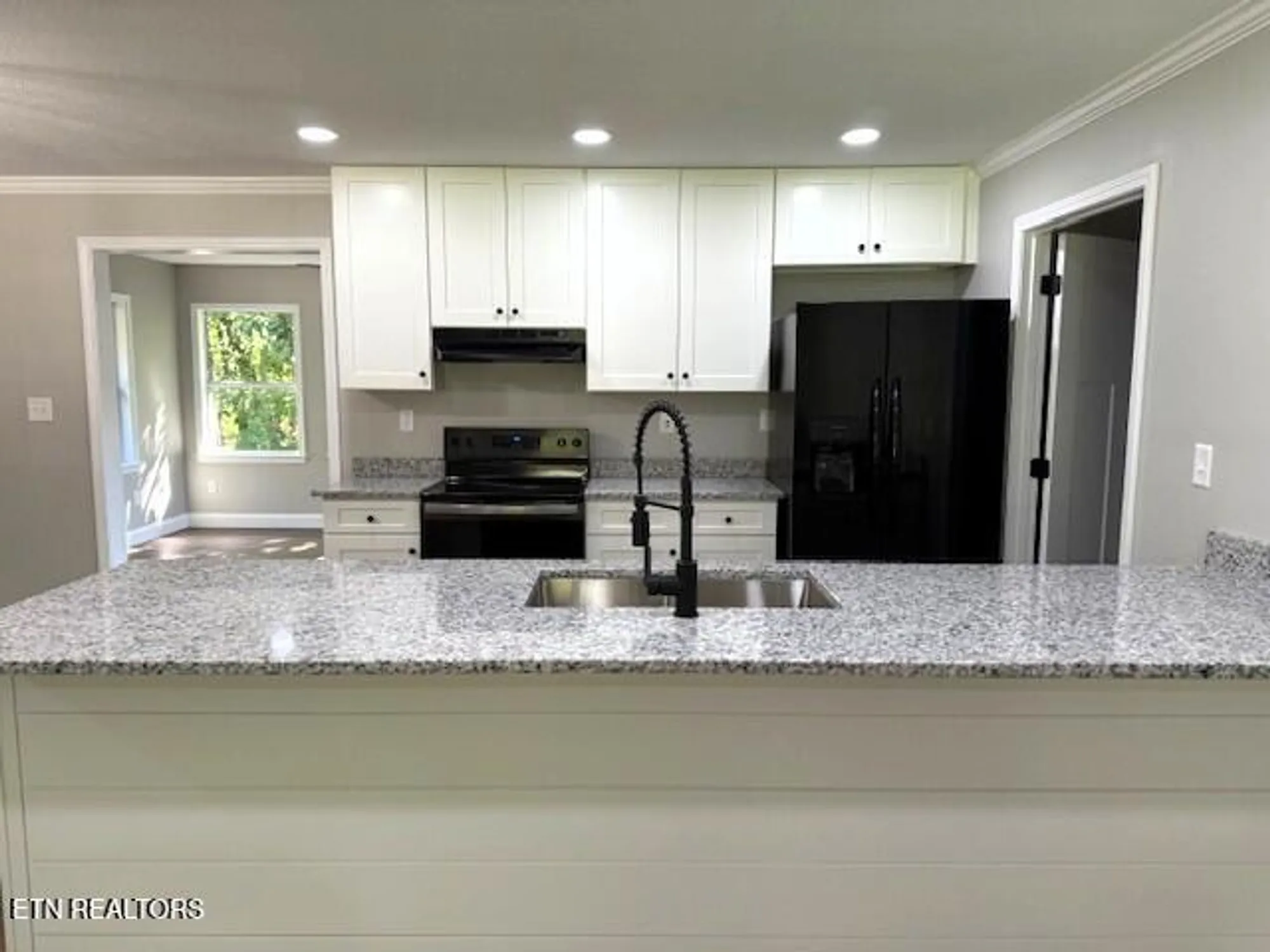 Property Slideshow image 6 of 31 | 506 snead dr, Crossville, TN, 38558