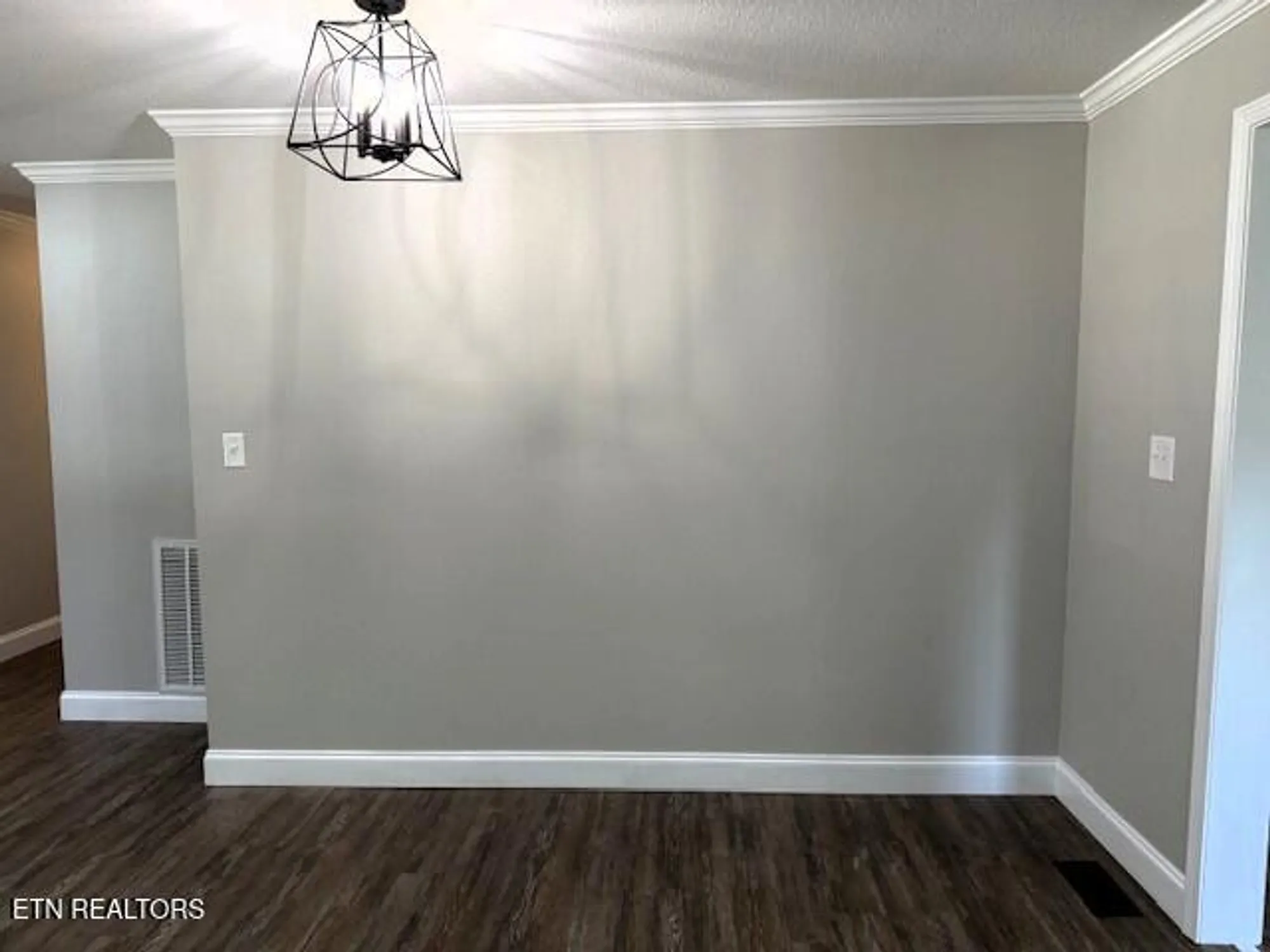 Property Slideshow image 10 of 31 | 506 snead dr, Crossville, TN, 38558