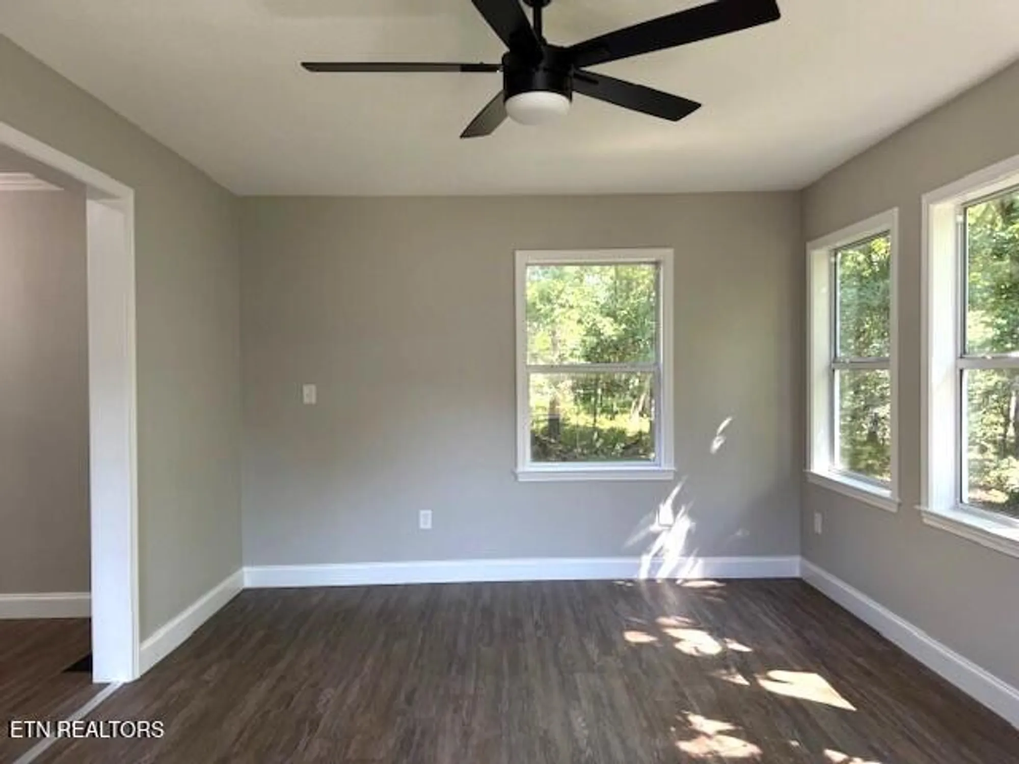 Property Slideshow image 12 of 31 | 506 snead dr, Crossville, TN, 38558
