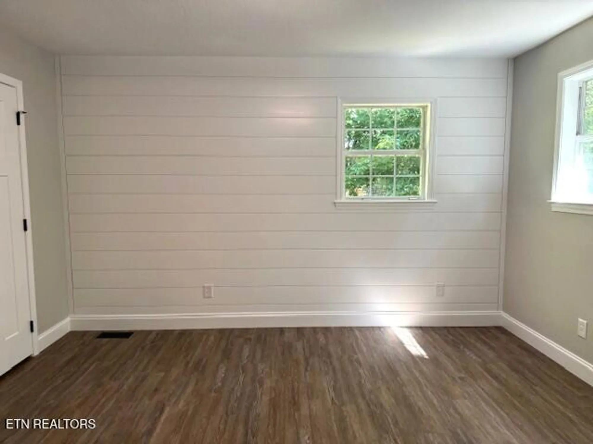 Property Slideshow image 21 of 31 | 506 snead dr, Crossville, TN, 38558
