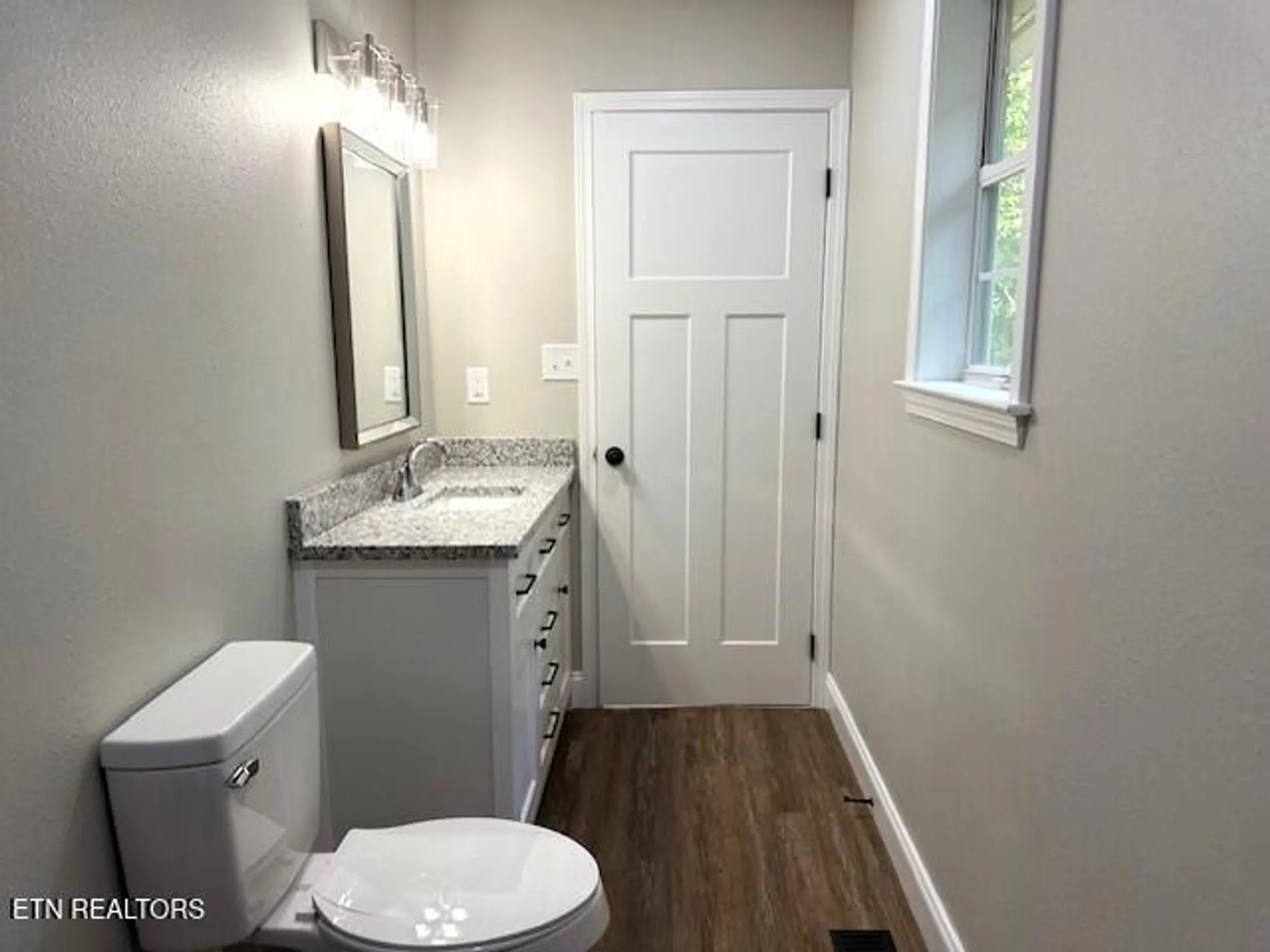 Property Slideshow image 27 of 31 | 506 snead dr, Crossville, TN, 38558