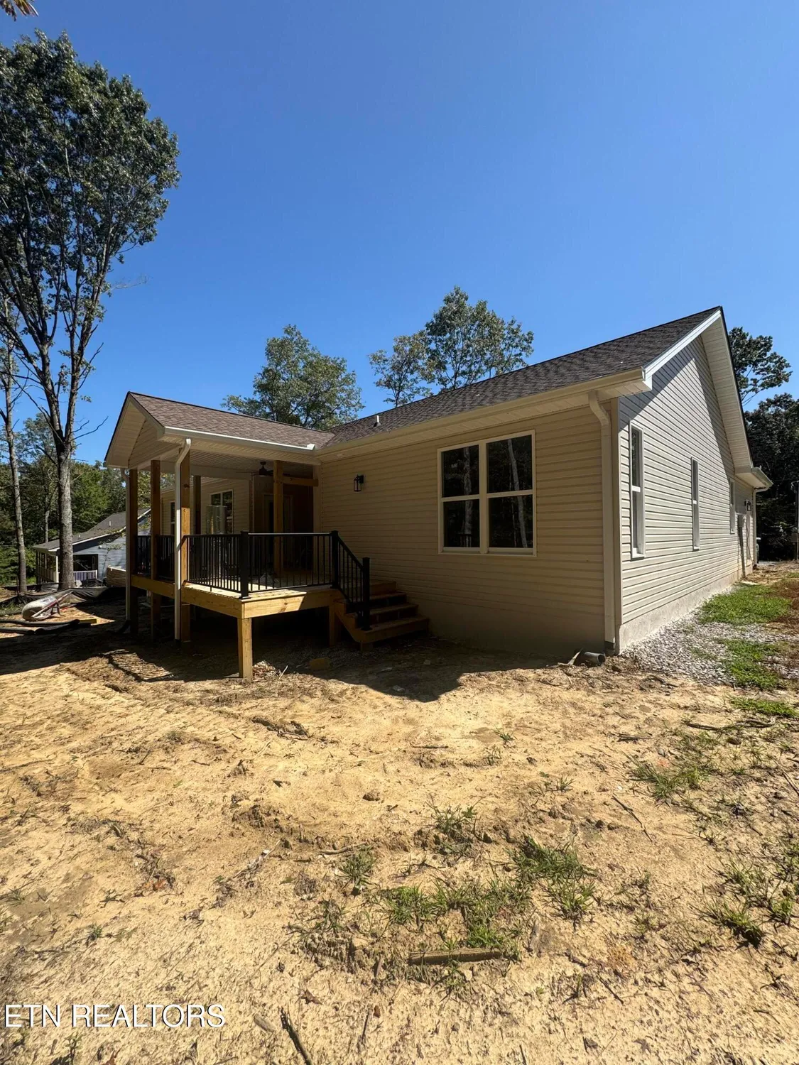 Property Slideshow image 16 of 18 | 164 hawes cir, Crossville, TN, 38558