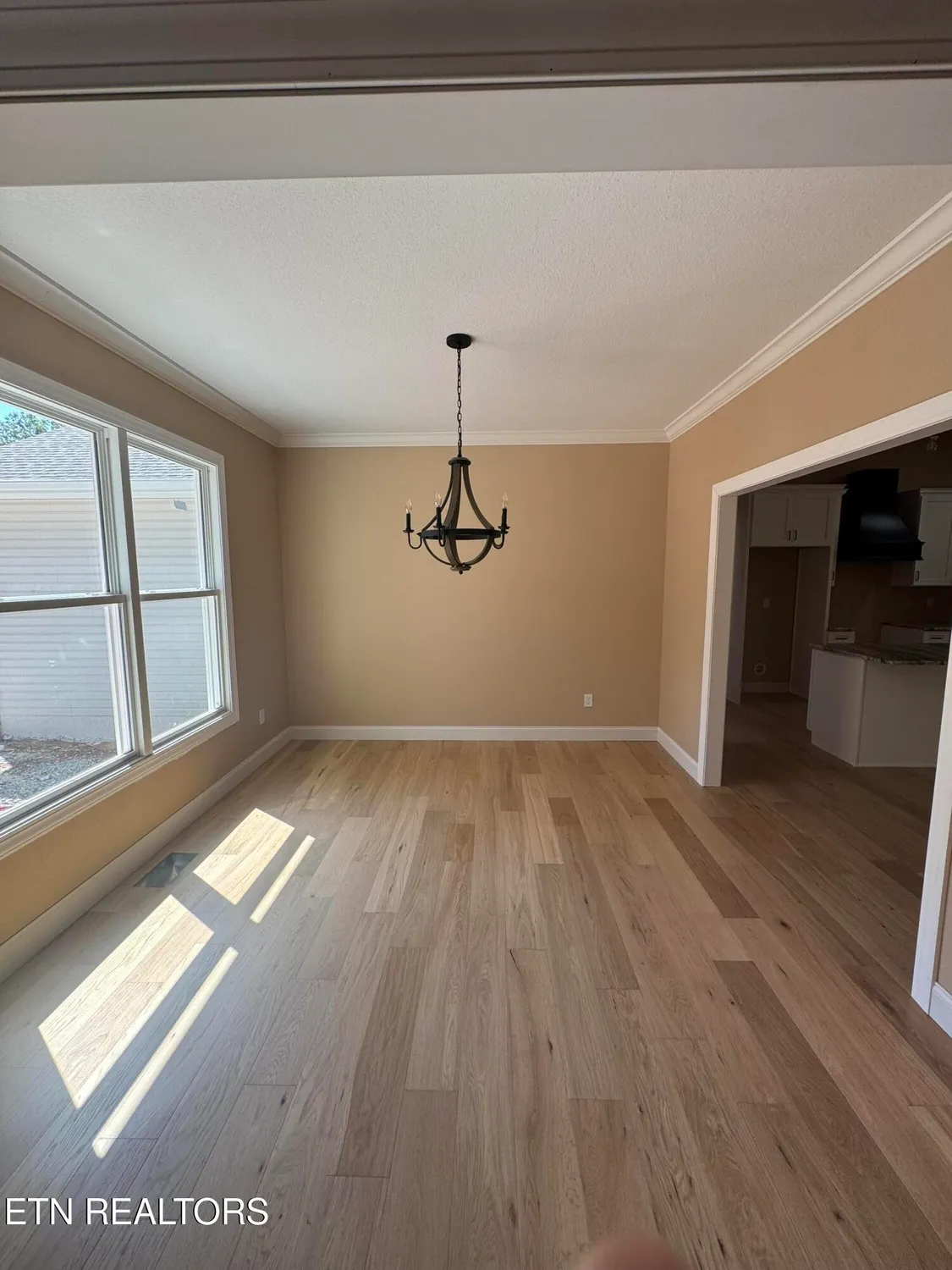 Property Slideshow image 6 of 18 | 164 hawes cir, Crossville, TN, 38558