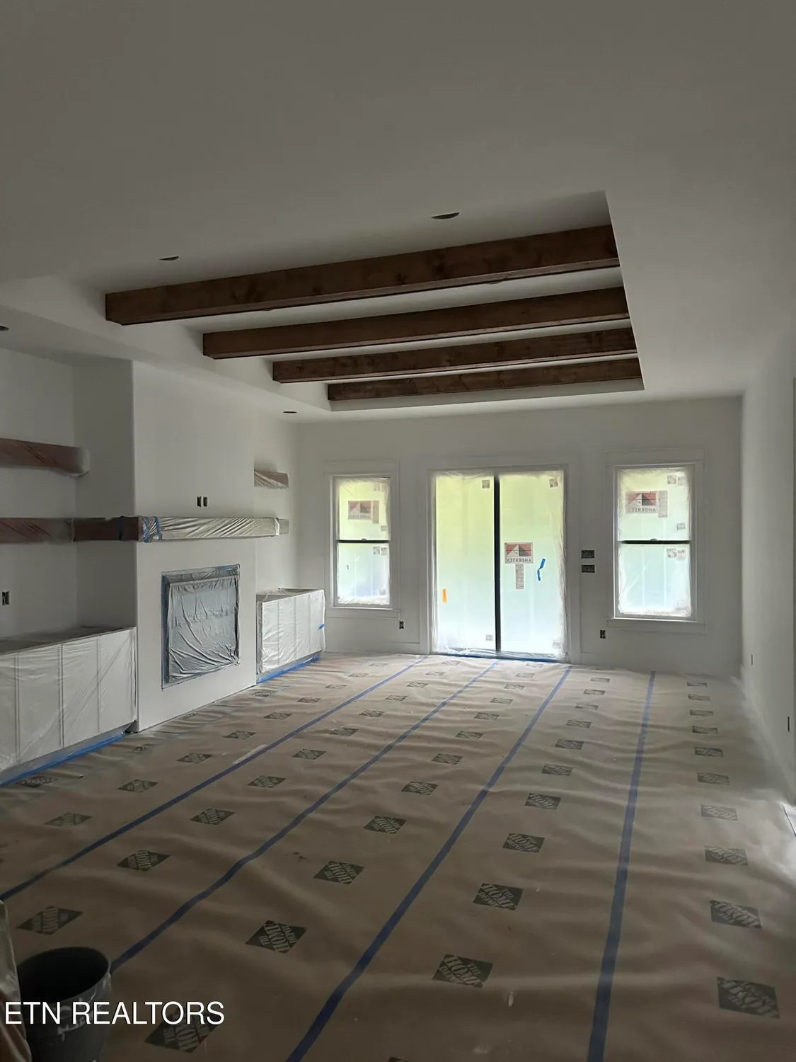 Property Slideshow image 6 of 15 | 279 ootsima way, Loudon, TN, 37774