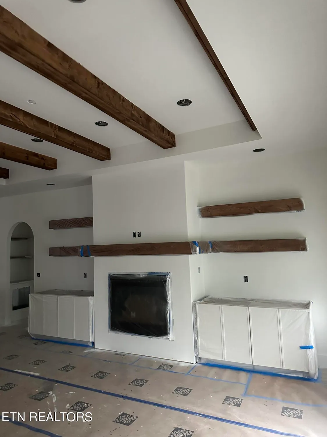 Property Slideshow image 11 of 15 | 279 ootsima way, Loudon, TN, 37774