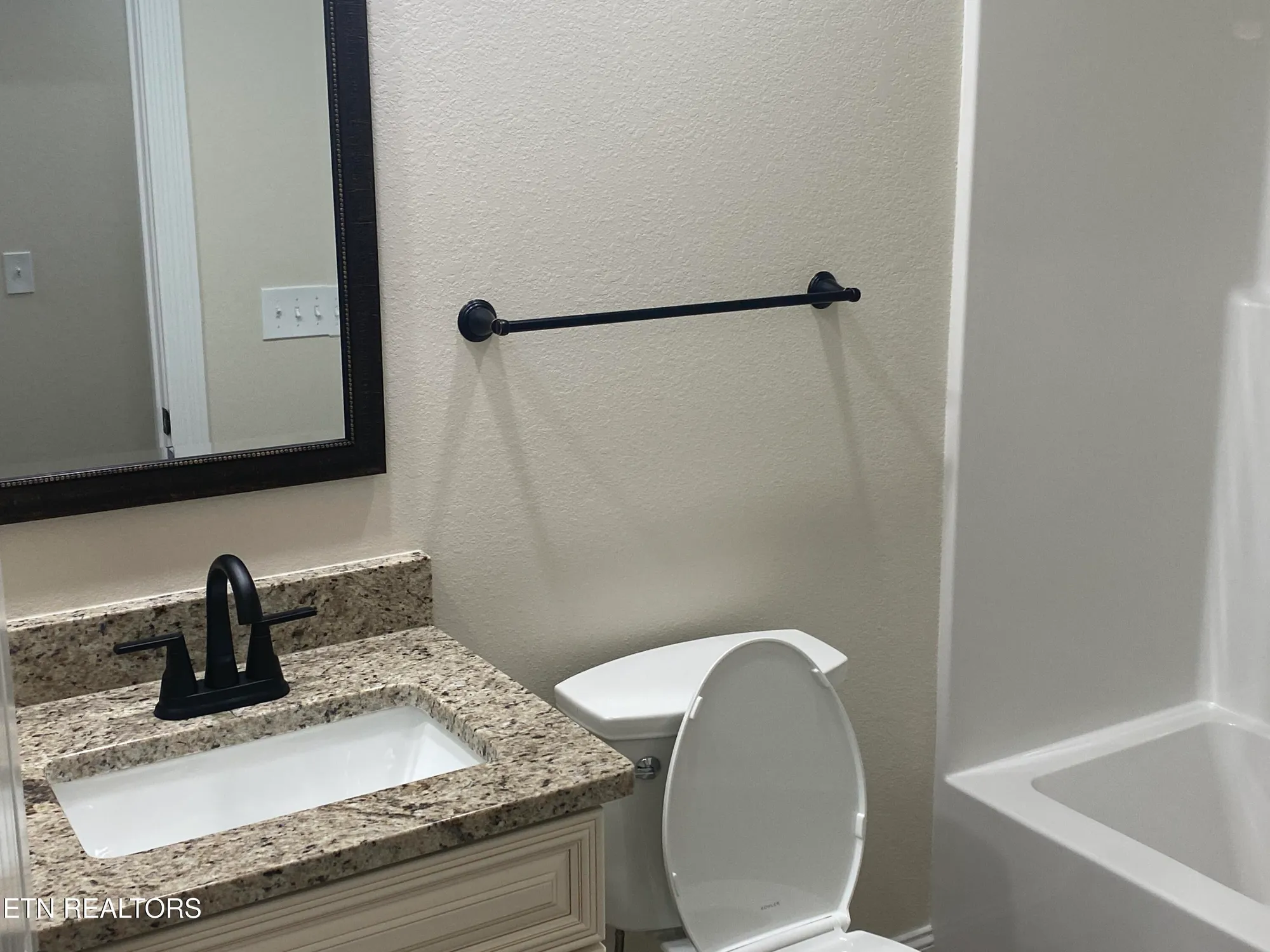 Property Slideshow image 22 of 35 | 233 albemarle cir, Crossville, TN, 38558