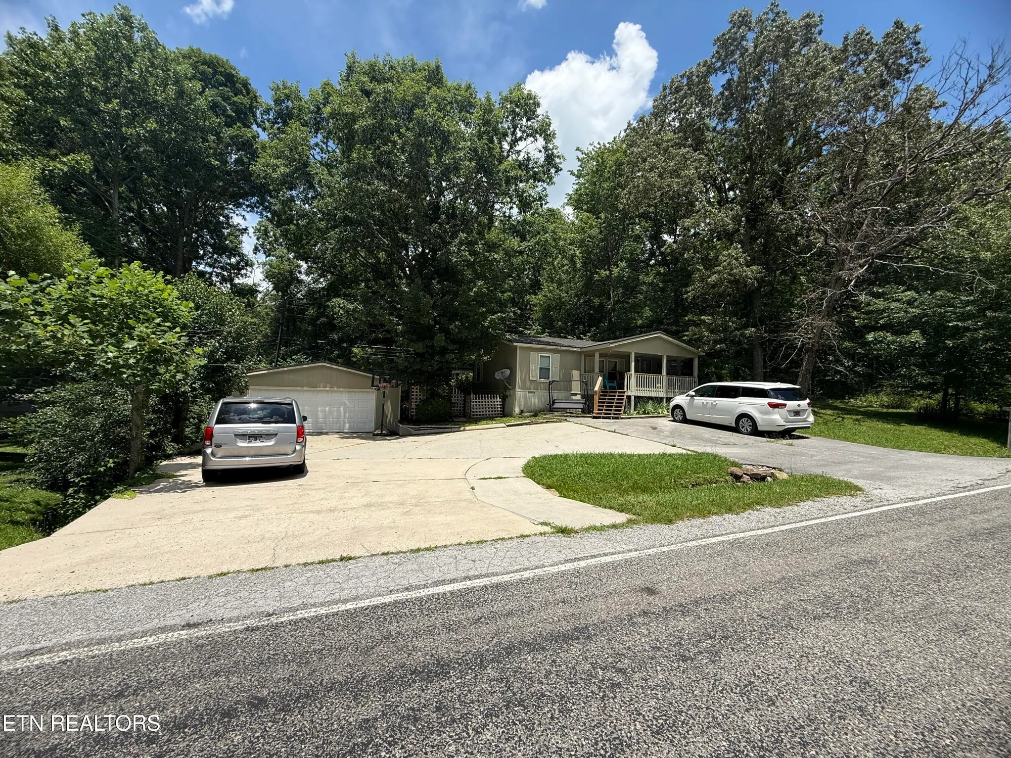 Property Slideshow image 23 of 27 | 247 dartmoor dr, Crossville, TN, 38558