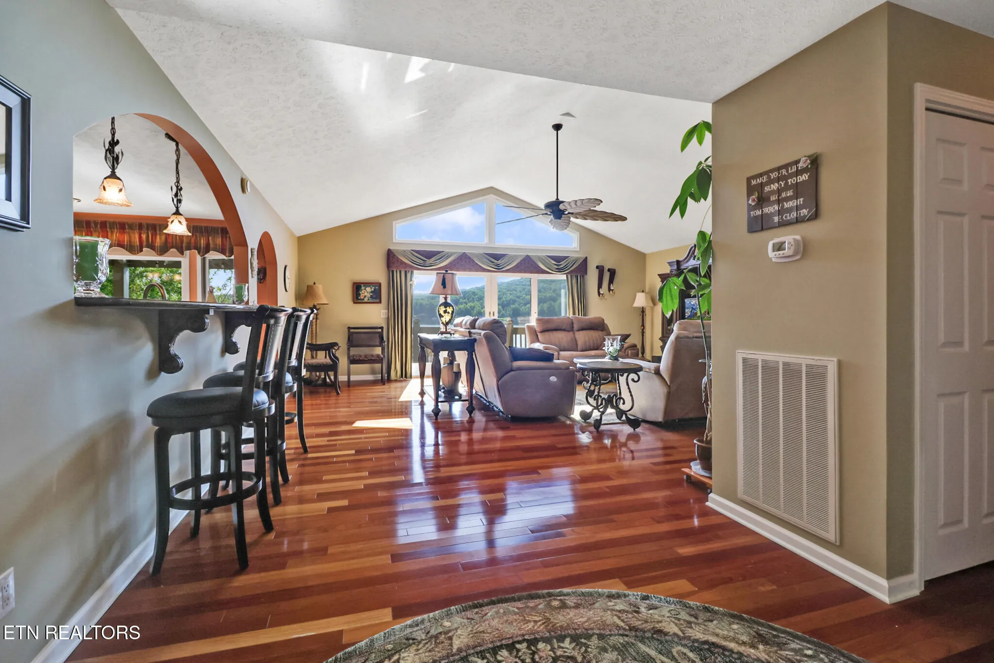 Property Slideshow image 10 of 63 | 16 victoria way, Crossville, TN, 38558