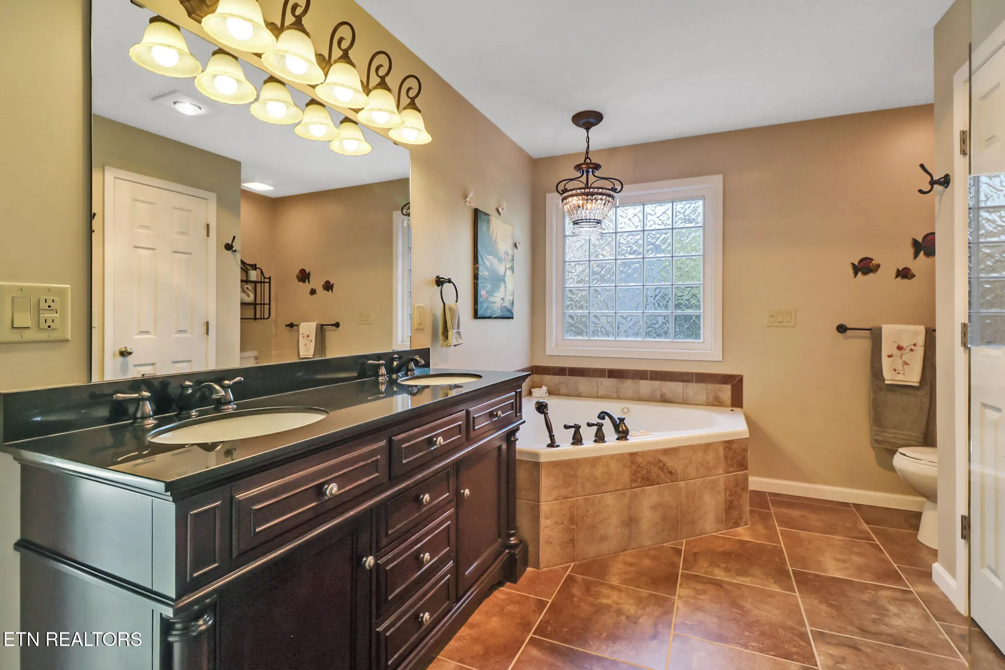 Property Slideshow image 23 of 63 | 16 victoria way, Crossville, TN, 38558