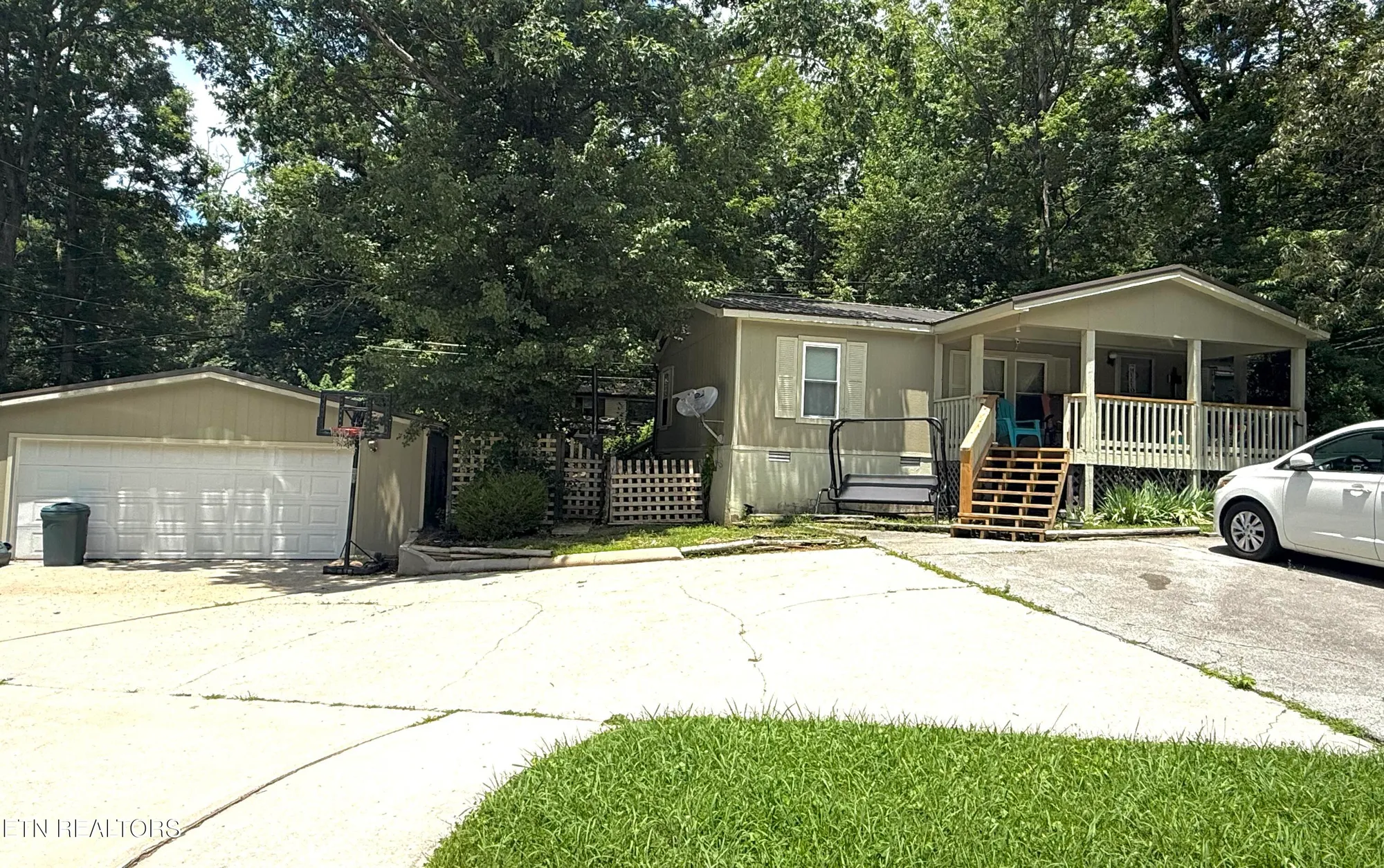 Property Slideshow image 24 of 27 | 247 dartmoor dr, Crossville, TN, 38558