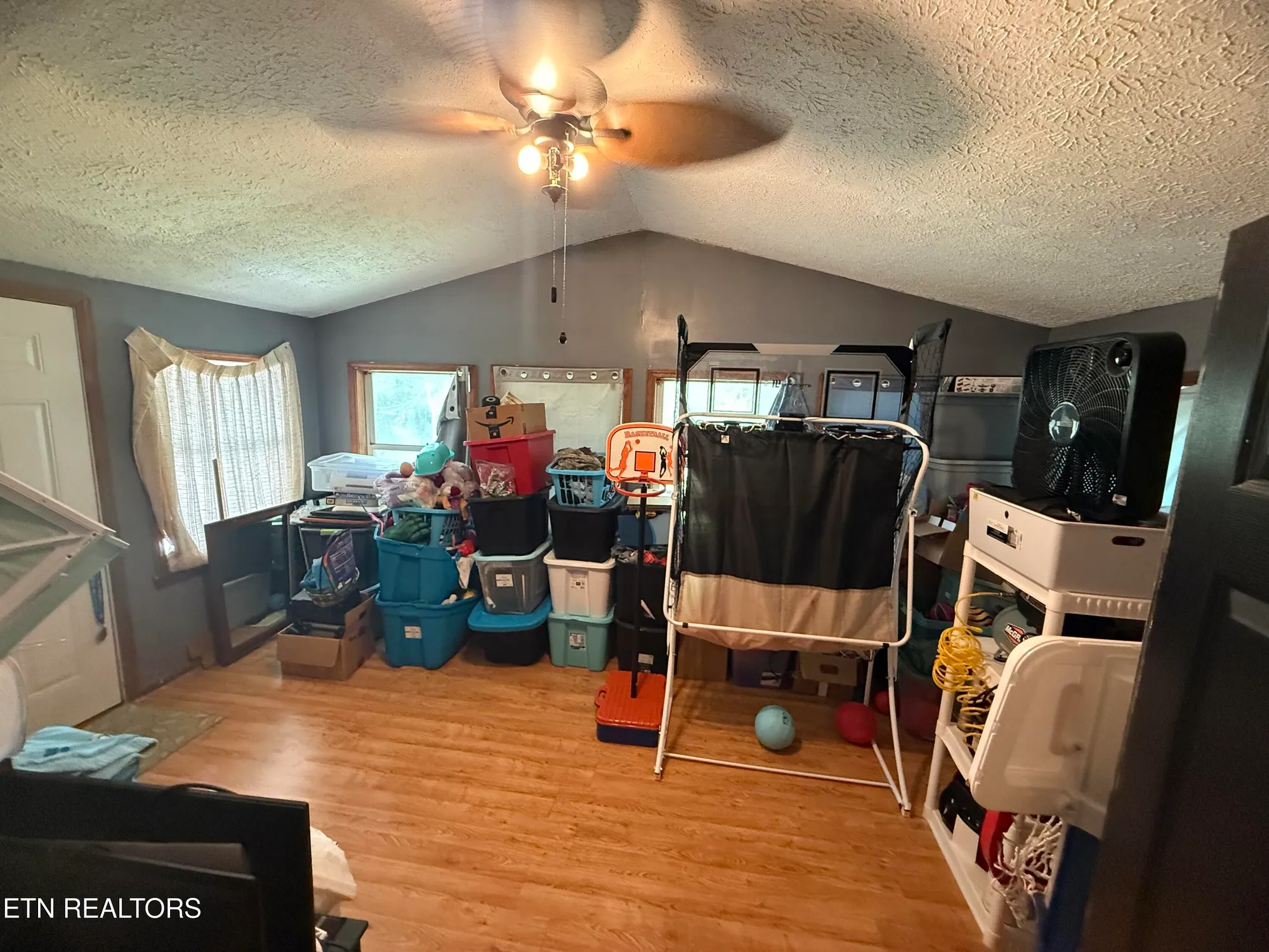 Property Slideshow image 13 of 27 | 247 dartmoor dr, Crossville, TN, 38558