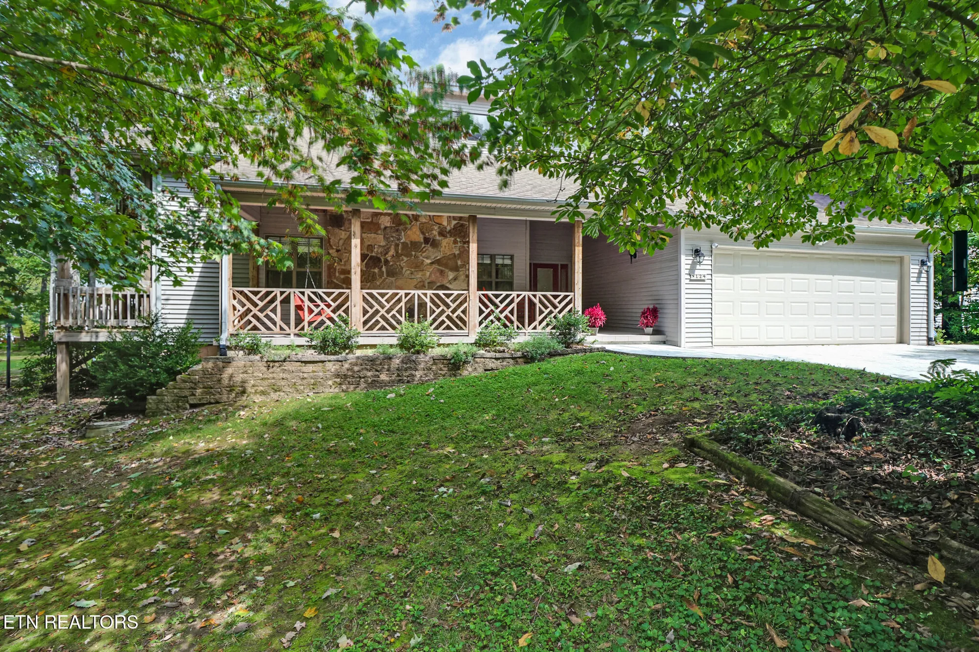 Property Slideshow image 2 of 62 | 124 trafalgar dr, Crossville, TN, 38558